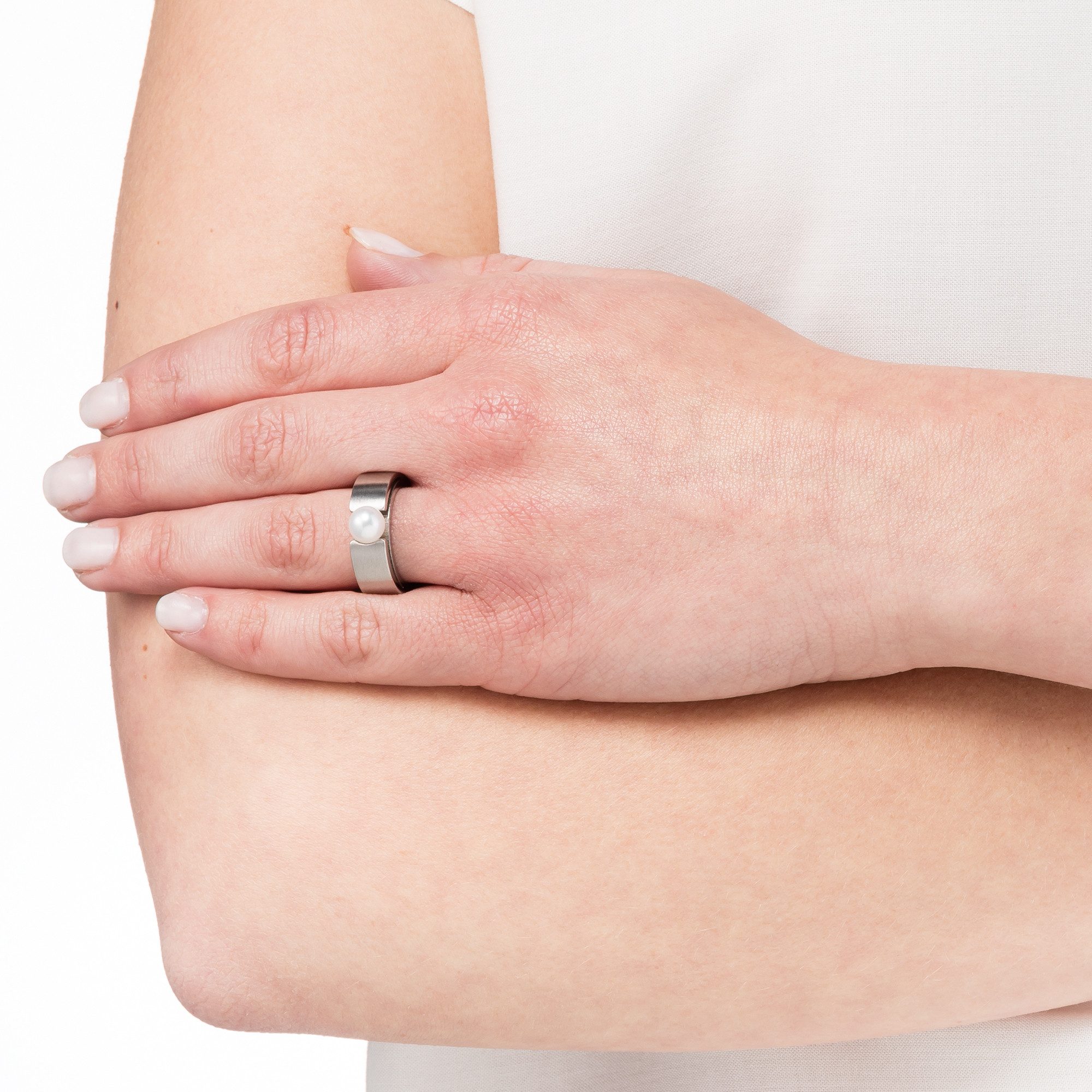 Heideman Fingerring Ring 420 Strichmatt (Ring, 1-tlg., inkl. Geschenkverpackung), Perlenring mit echter Süßwasserperle