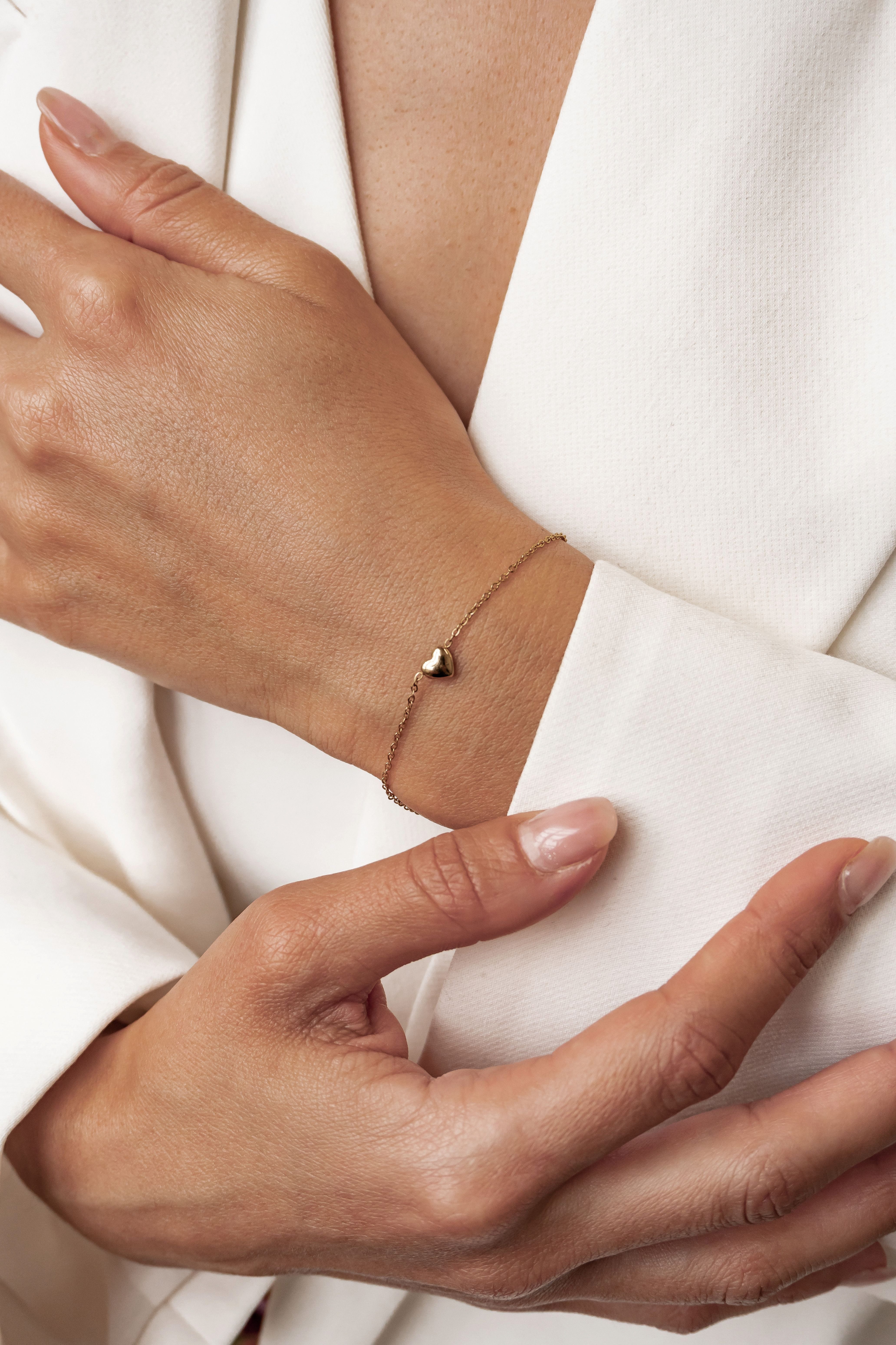 Hey Happiness Charm-Armband Chunky Herzchen Charm, verstellbar, Elegante Damen Edelstahl Armkette mit Herz Anhänger