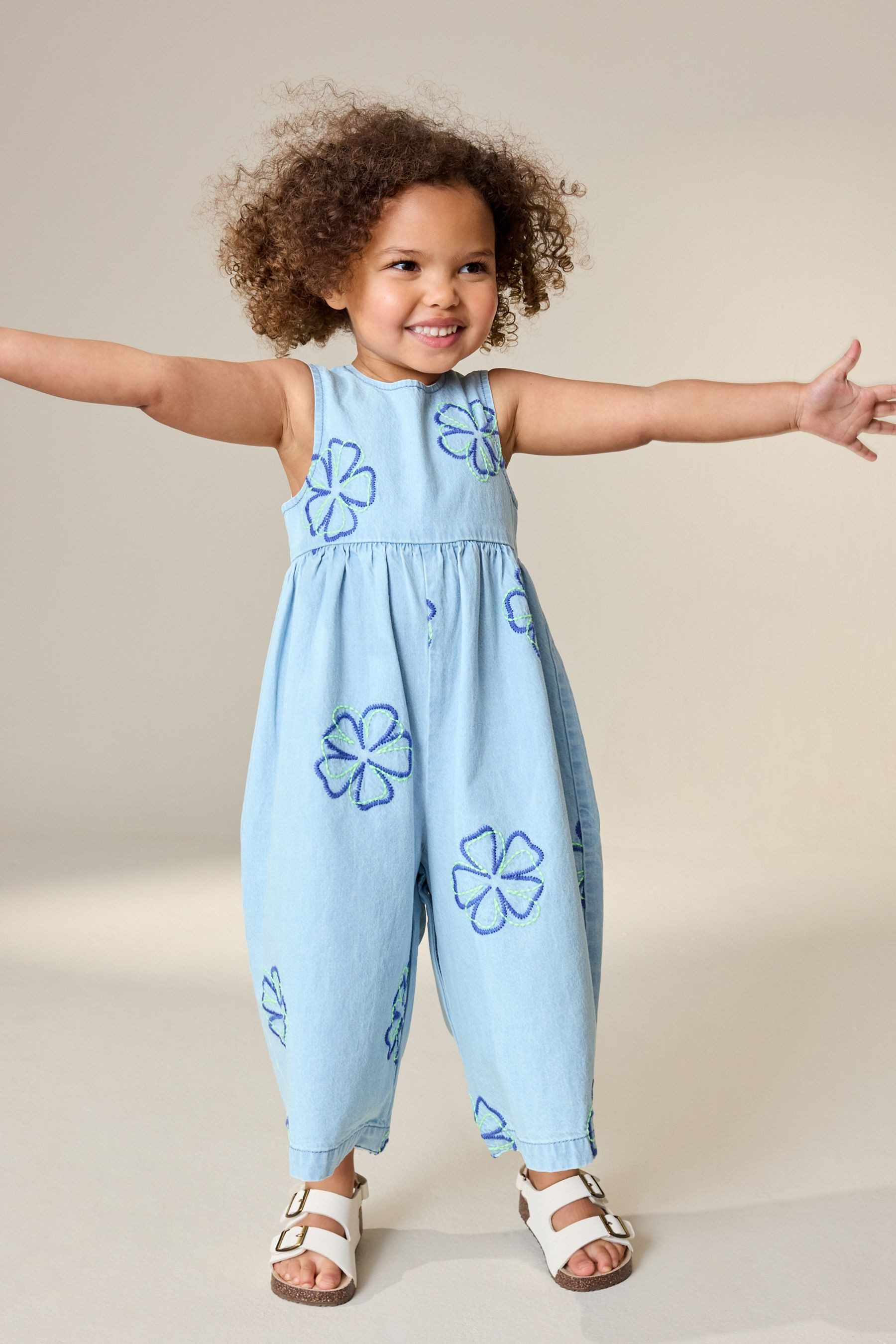 Next Jumpsuit Ärmelloser Playsuit (1-tlg)