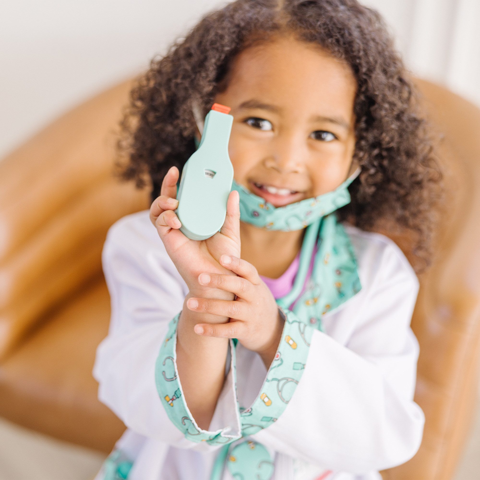 Spin Master Kuscheltier Spin Master Melissa & Doug - Arzt Kostüm