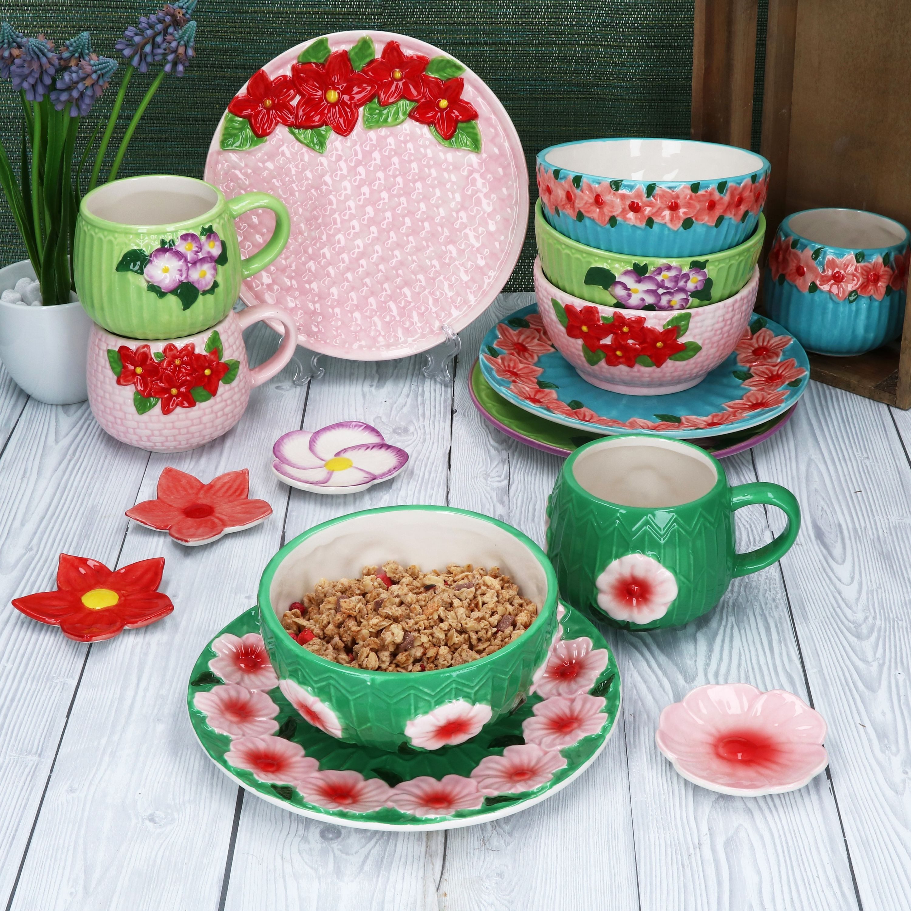 MamboCat Frühstücks-Geschirrset Flori Flower 16tlg Frühstücksset Steingut Teller Becher Schale, Steingut