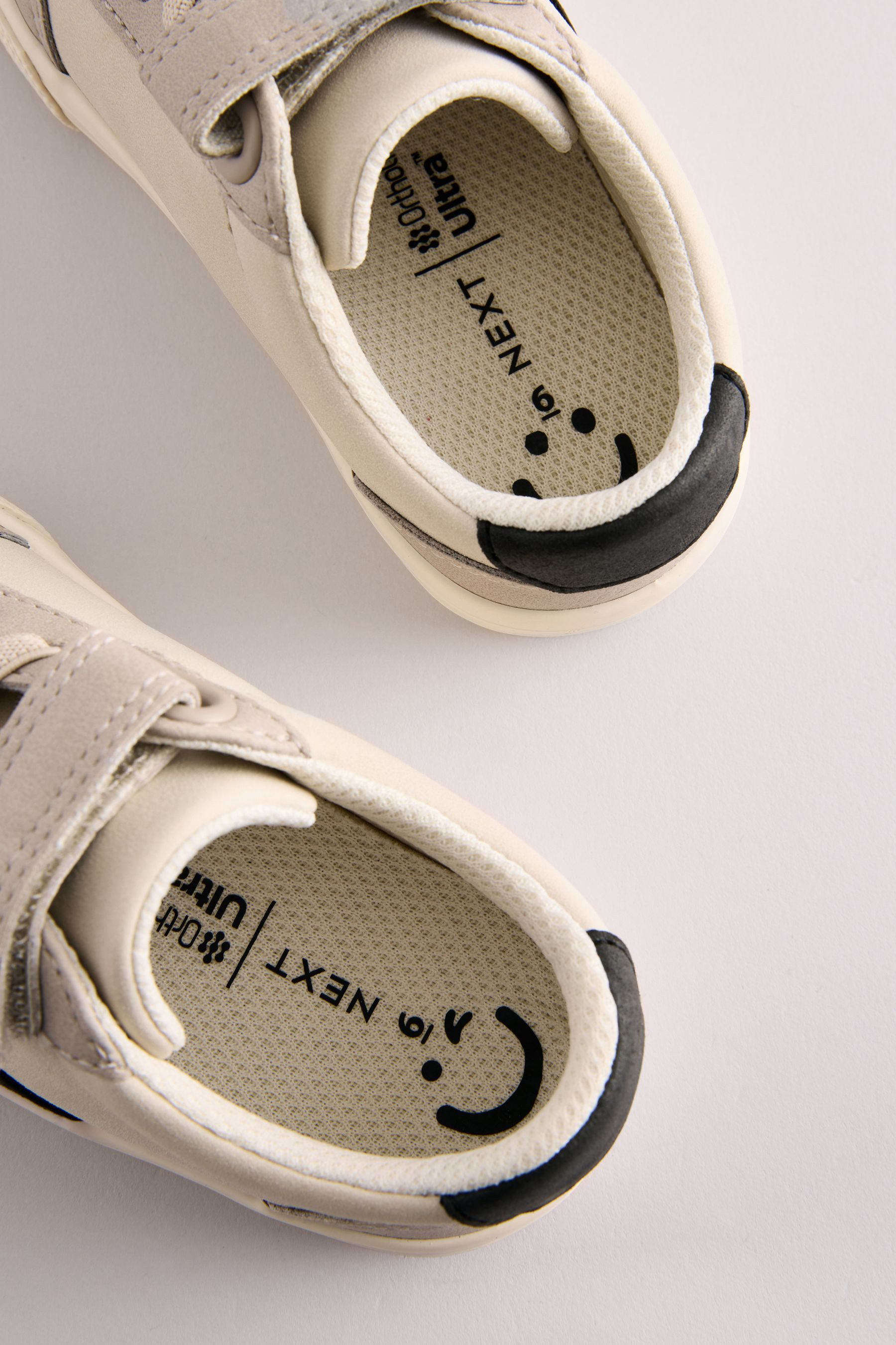 Next Sneaker mit Klettverschluss und Elastiksenkeln günstig online kaufen