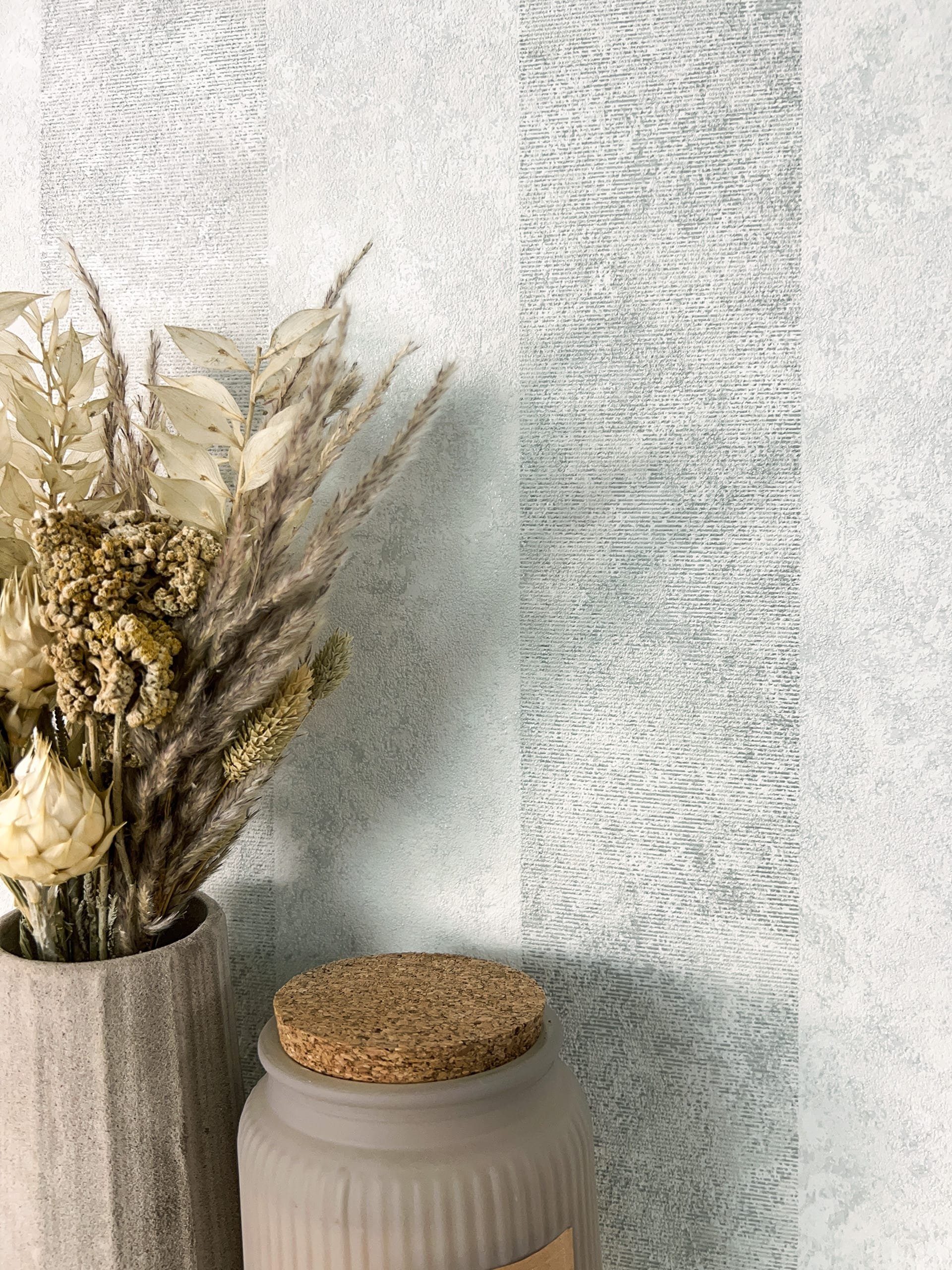 Newroom Vliestapete, Grau Tapete Modern Streifen - Metallic Glänzend Hellgr günstig online kaufen