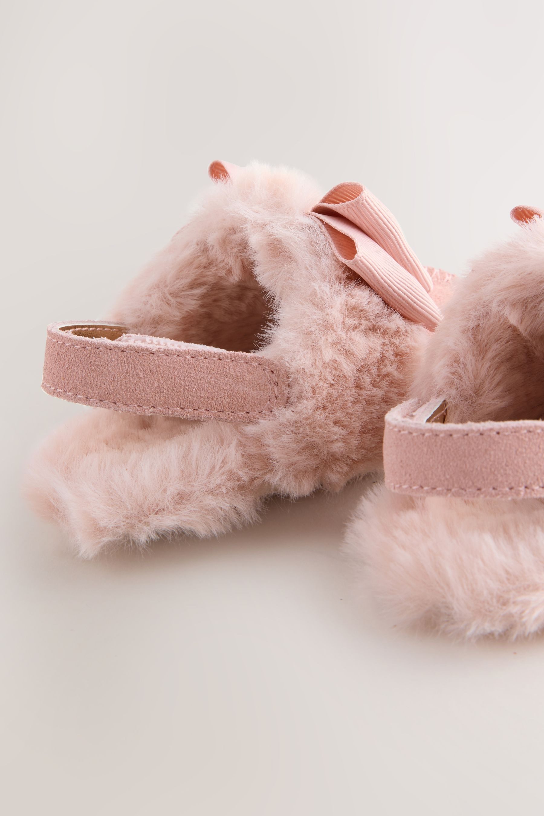 Baker by Ted Baker Baker by Ted Baker Baby Kunstfellpantoletten Pantolette (1-tlg)