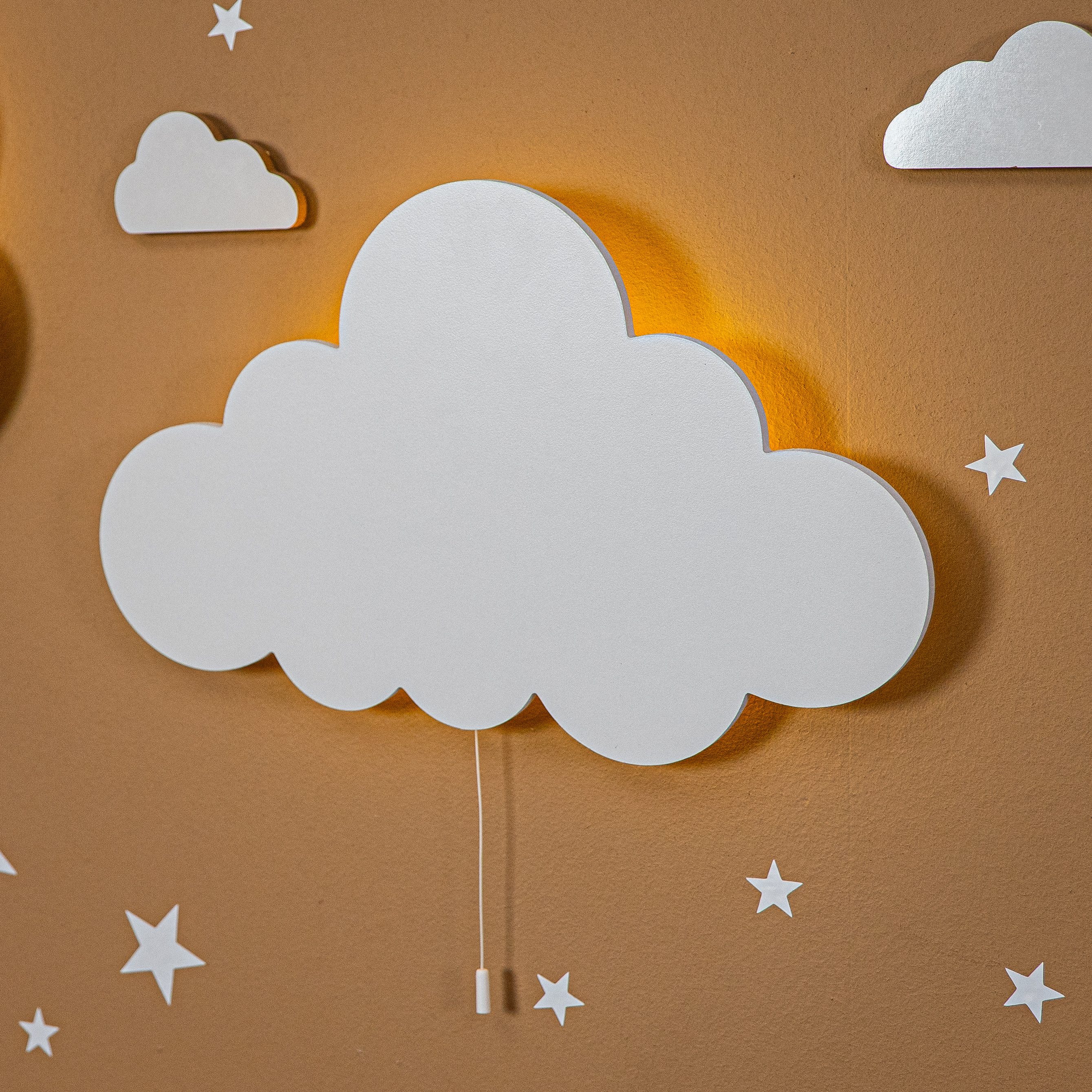 COZYCOLLECTIONS LED Wandleuchte Handbemaltes LED-Wandnachtlicht „Elefant auf dem Mond“ in Holzoptik, LED, Warmweiß, Montessori-Design: ruhige Formen, warmes LED, kabellos