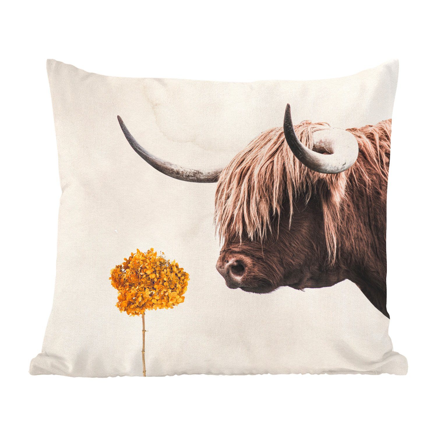 MuchoWow Dekokissen Schottischer Highlander - Kuh - Blume, Zierkissen mit Füllung für Wohzimmer, Schlafzimmer, Deko, Sofakissen