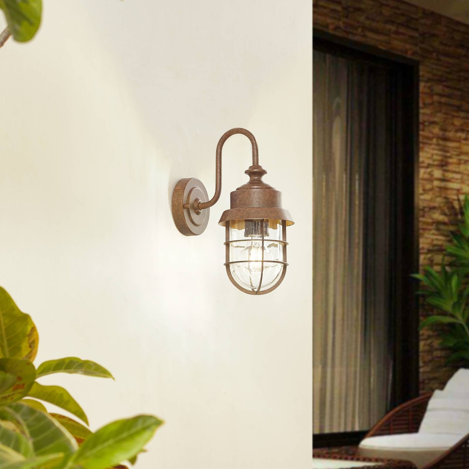 Lindby Außen-Wandleuchte Adalie, Metall, Braun IP44, 1 x 15 W LED