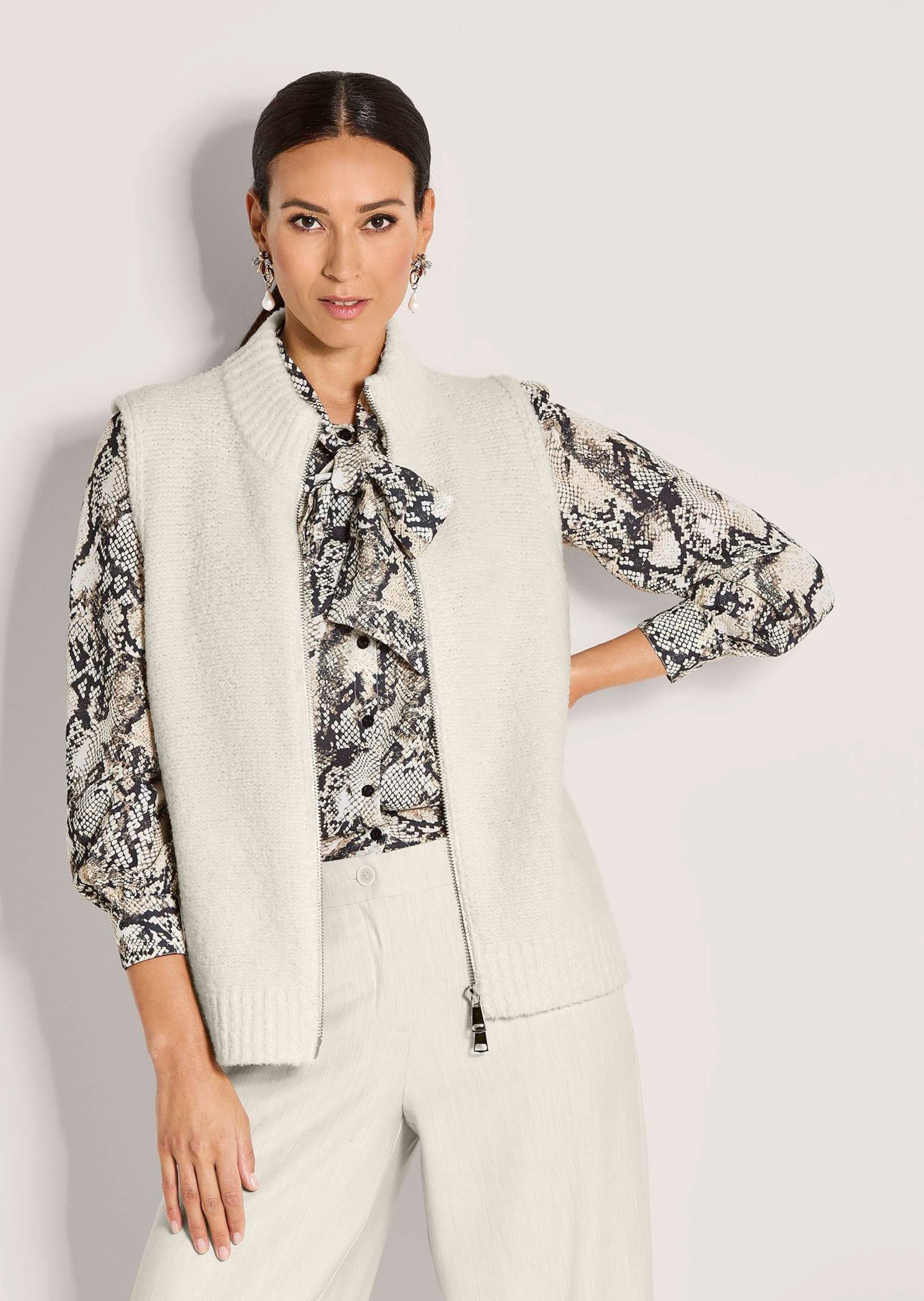 MADELEINE Strickjacke Modische Weste mit Grobstrick-Design Ärmellos, Stehkr günstig online kaufen