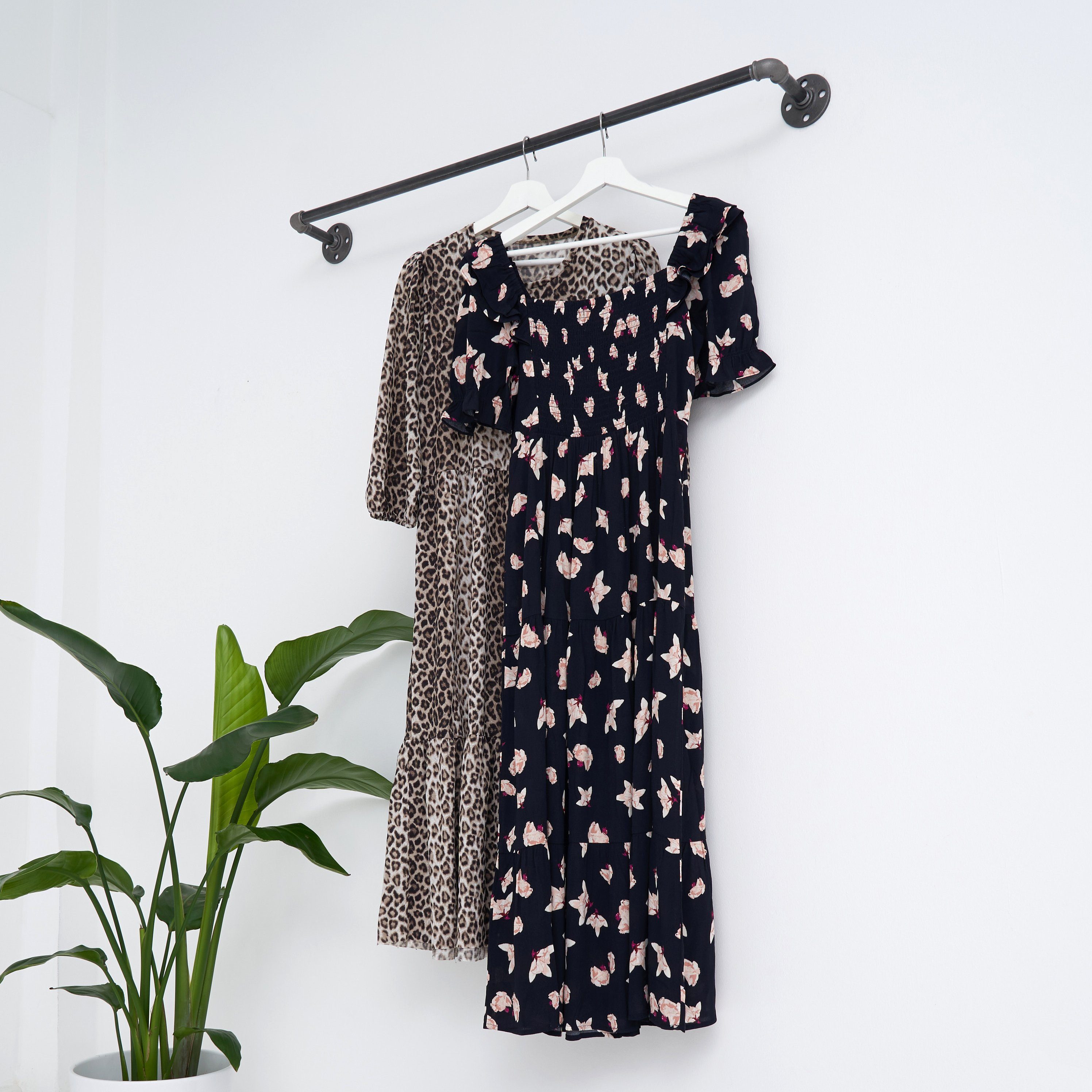 various - Industrial Design Möbel Kleiderstange Industrial Kleiderstange SOLID LINE, Wasserrohr schwarz, div. Größen, Div. Breiten und Tiefen