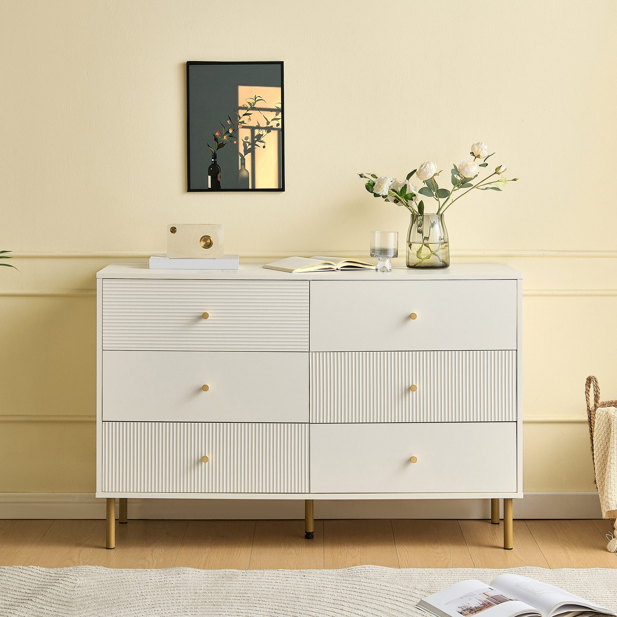 Sideboard mit Zinklegierung-Griffen