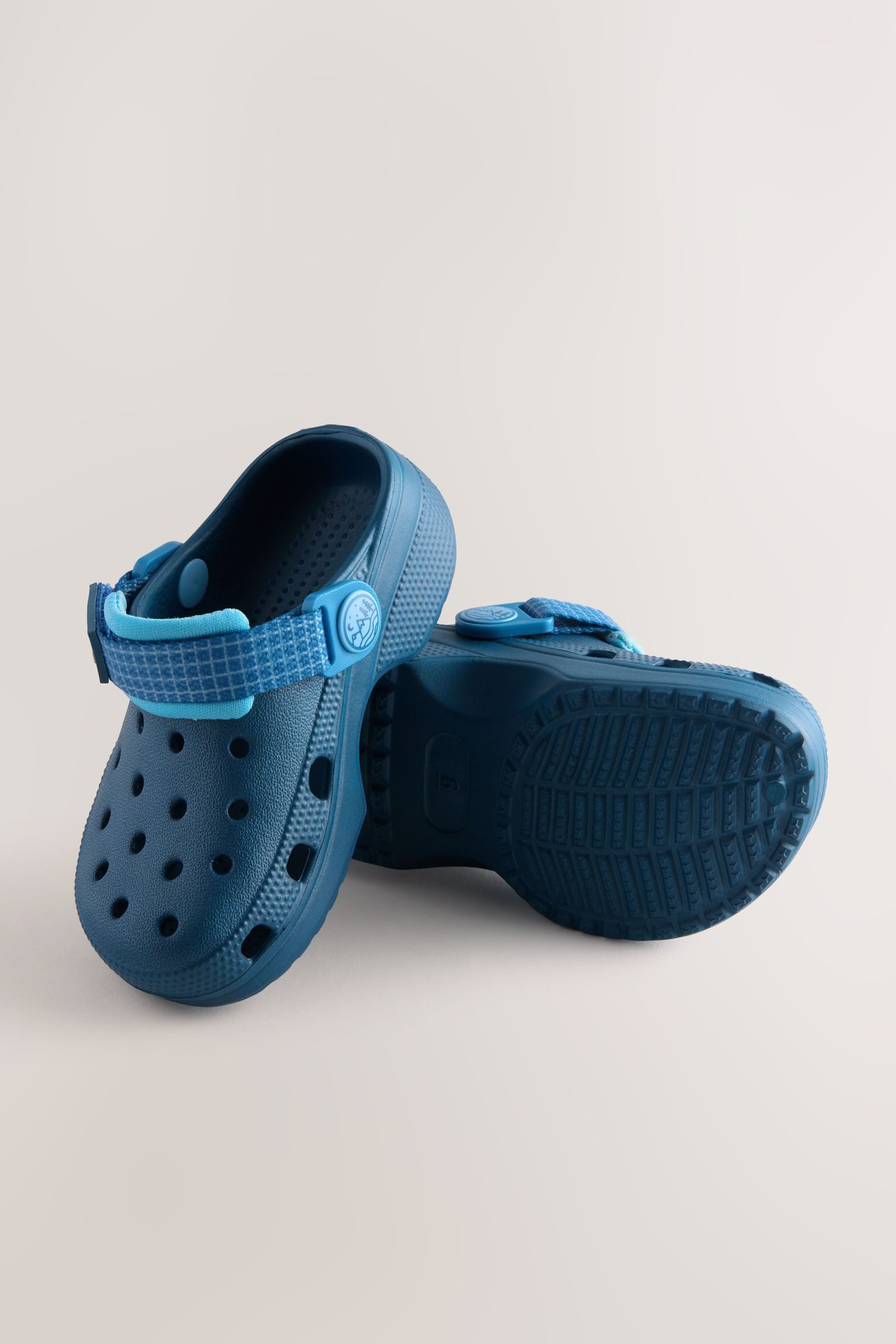 Next Clogs mit Riemchen und Streifen Clog (1-tlg)