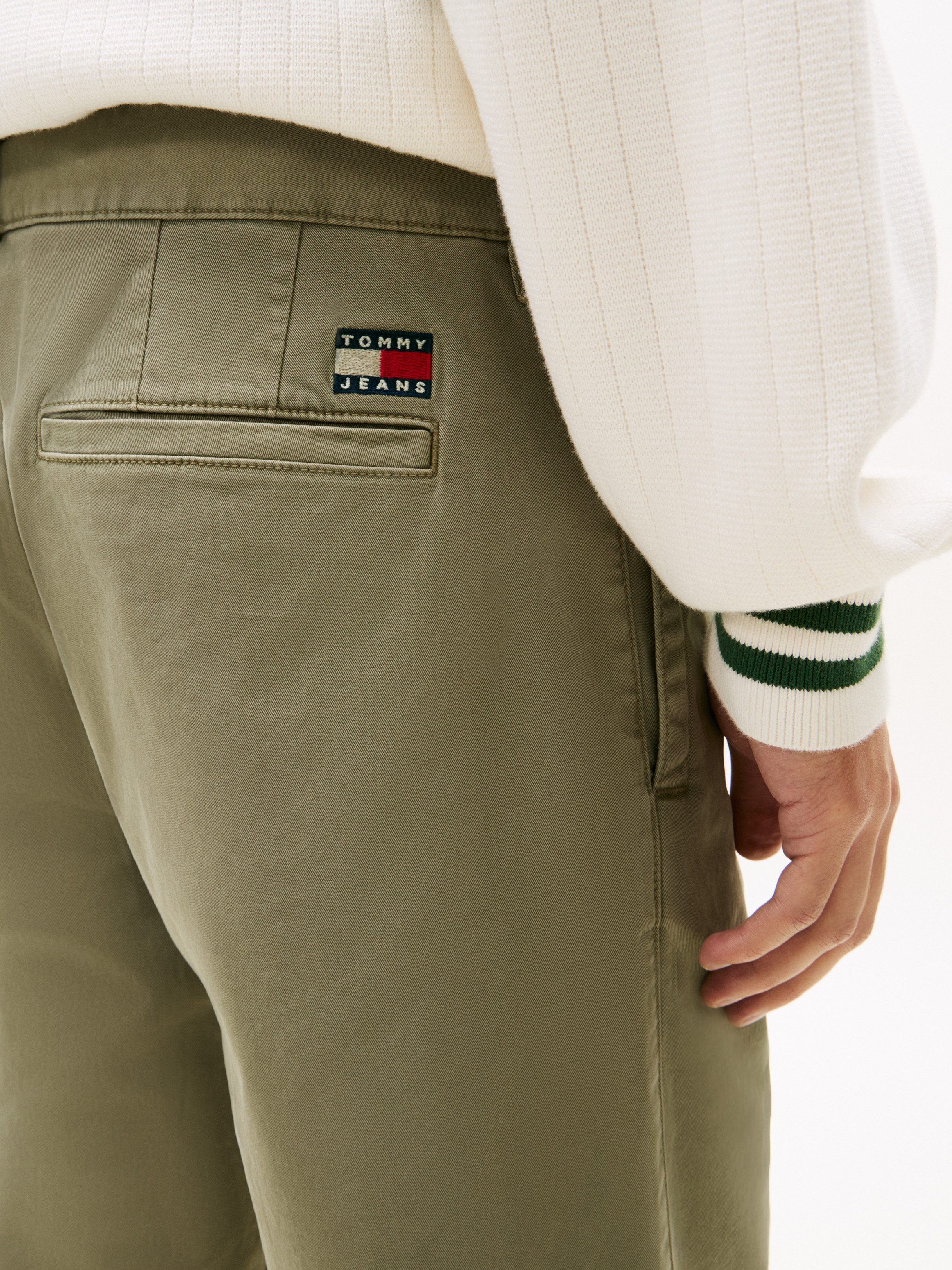 Tommy Jeans Chinoshorts TJM OTIS COTTON CHINO Regular fit mit praktischen Taschen