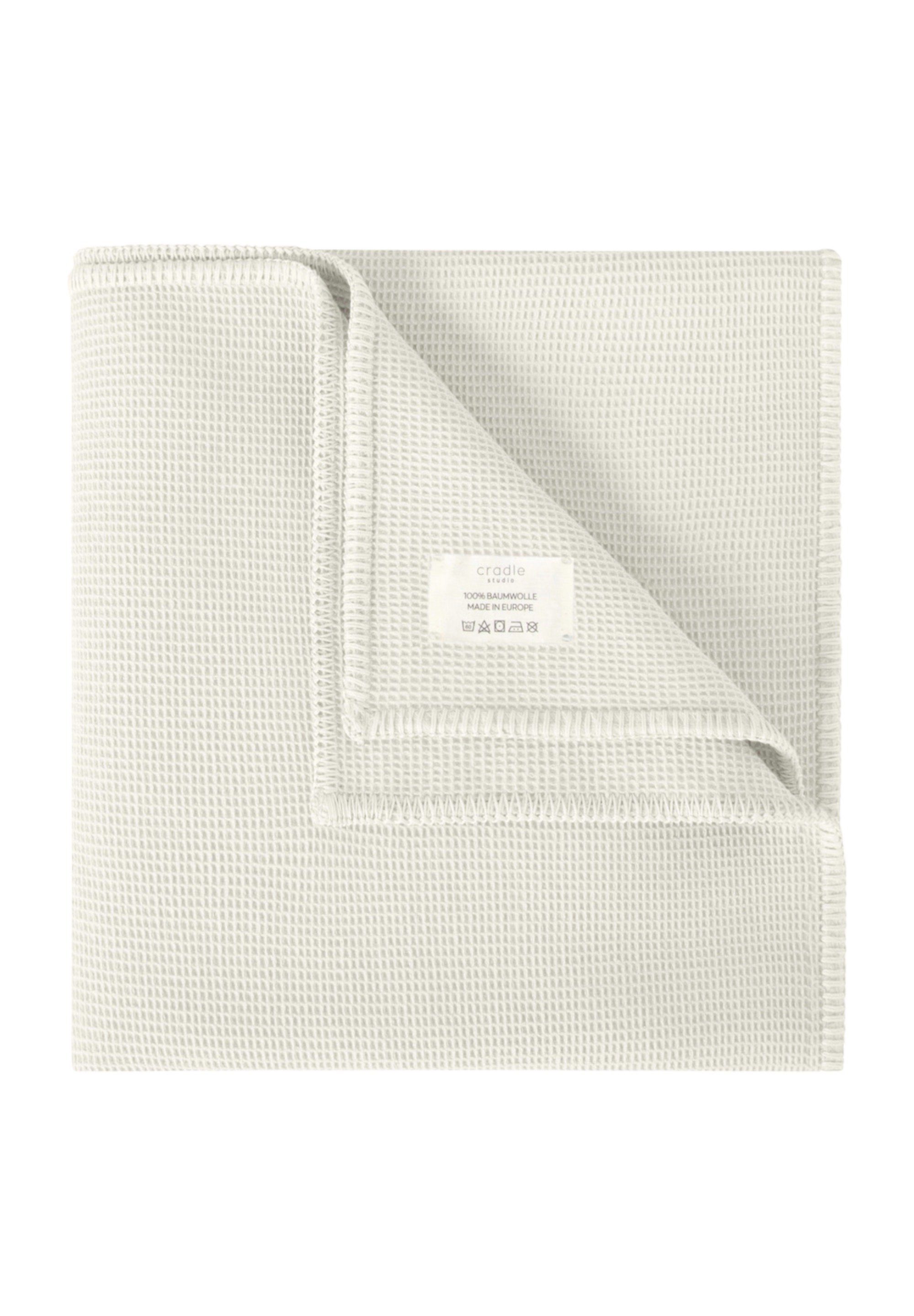 Wohndecke Piqué Zea Oversize, Cradle Studio, Solarstrombetriebene, CO-2 neutral, Faire Arbeitsbedingungen in Europa