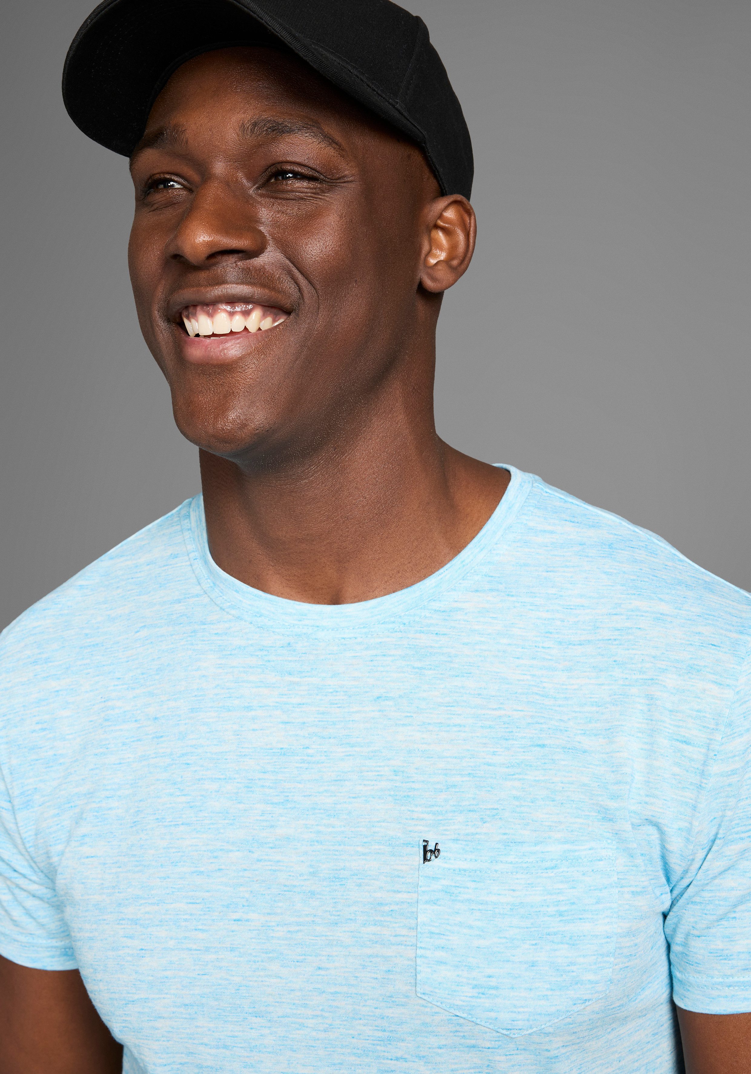 Bruno Banani T-Shirt Kurzarm, Slim Fit, unifarben, Rundhalsausschnitt. Reduzierter Preis € 10,49. Unverbindliche Preisempfehlung € 14,99, (€ 10,49 pro 1 Stk)