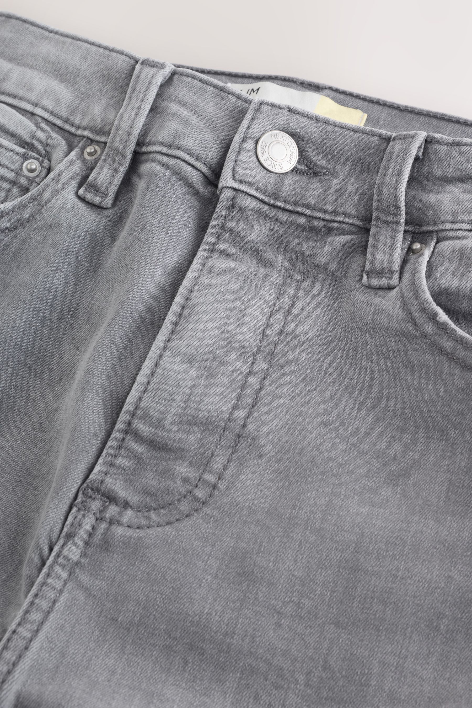 Next Slim-fit-Jeans Slim Fit Stretch-Jeans mit mittelhohem Bund (1-tlg)