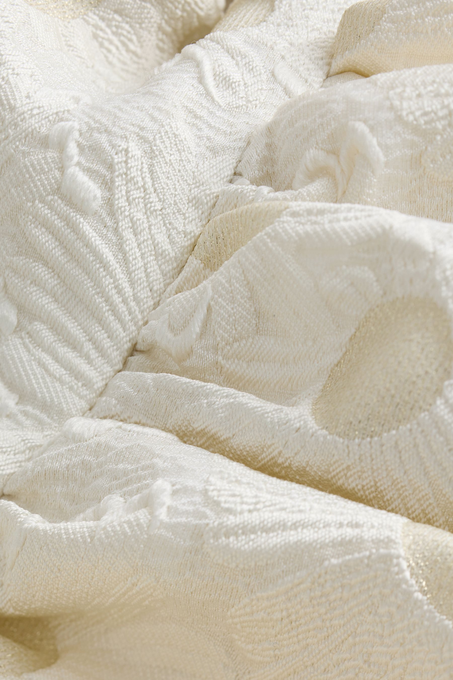 Next Partykleid Strukturiertes, geblümtes, festliches Kleid (1-tlg)