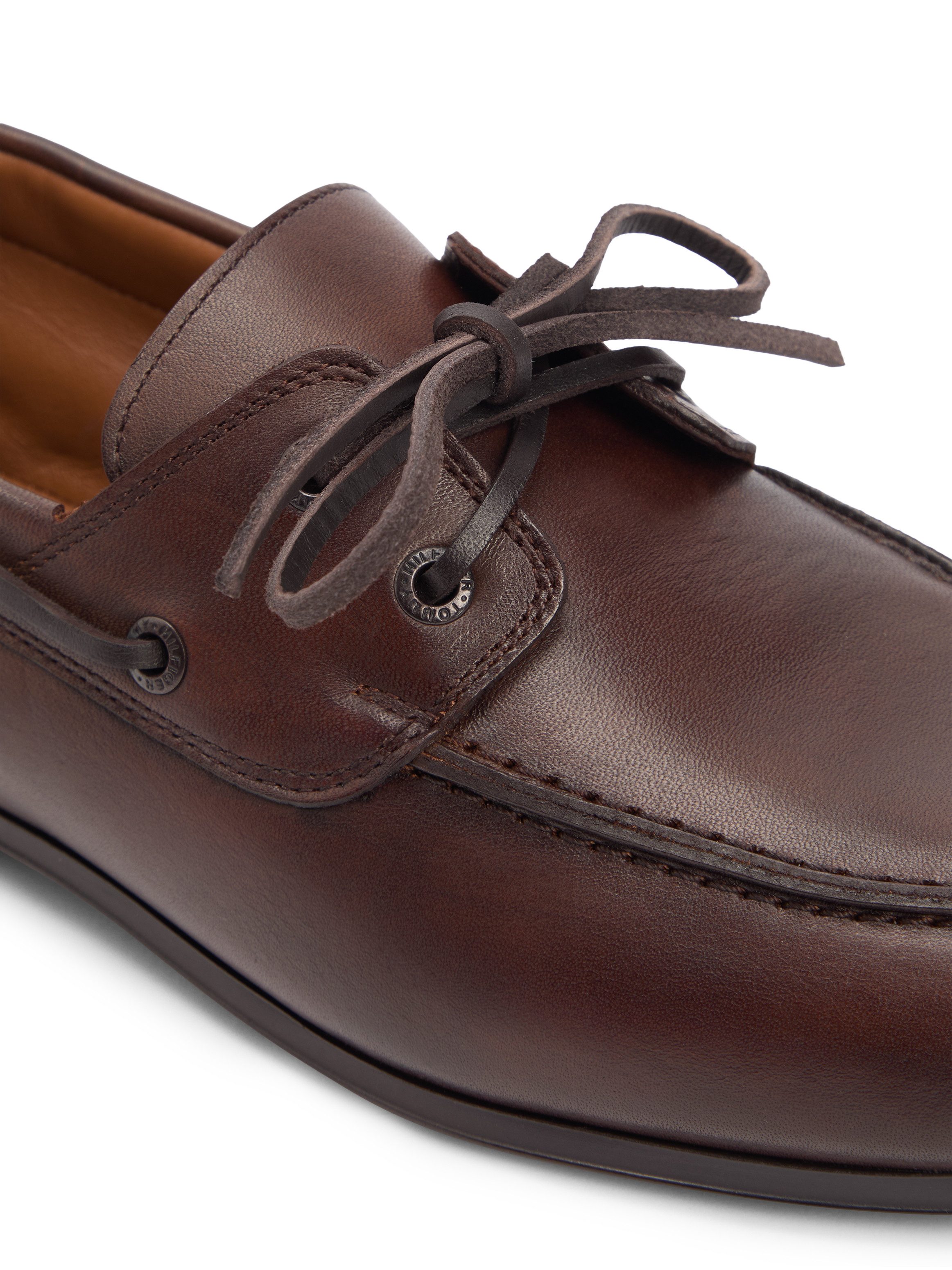 Tommy Hilfiger FLEXIBLE SLIM LEATHER BOAT SHOE Bootsschuh Schnürschuh, Halbschuh mit Mokassinnaht – Bild 3 von 5