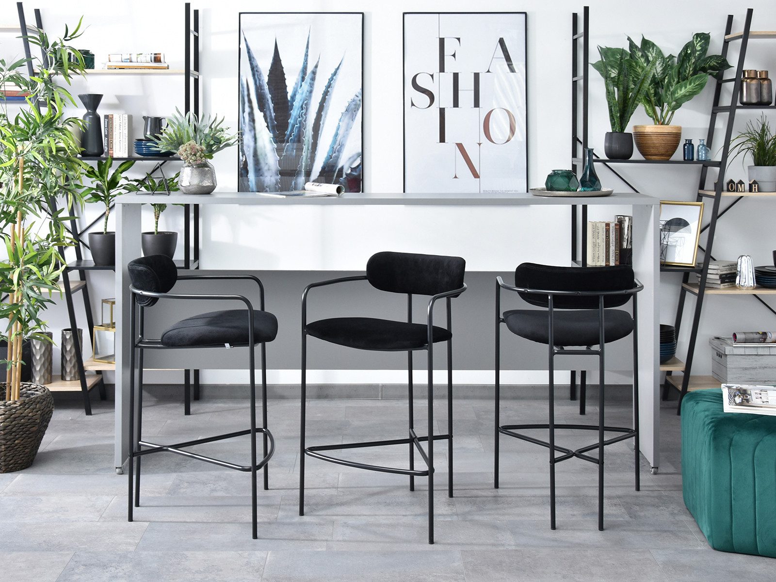 Compleo Barhocker Minimalistischer Barhocker aus Samt günstig online kaufen