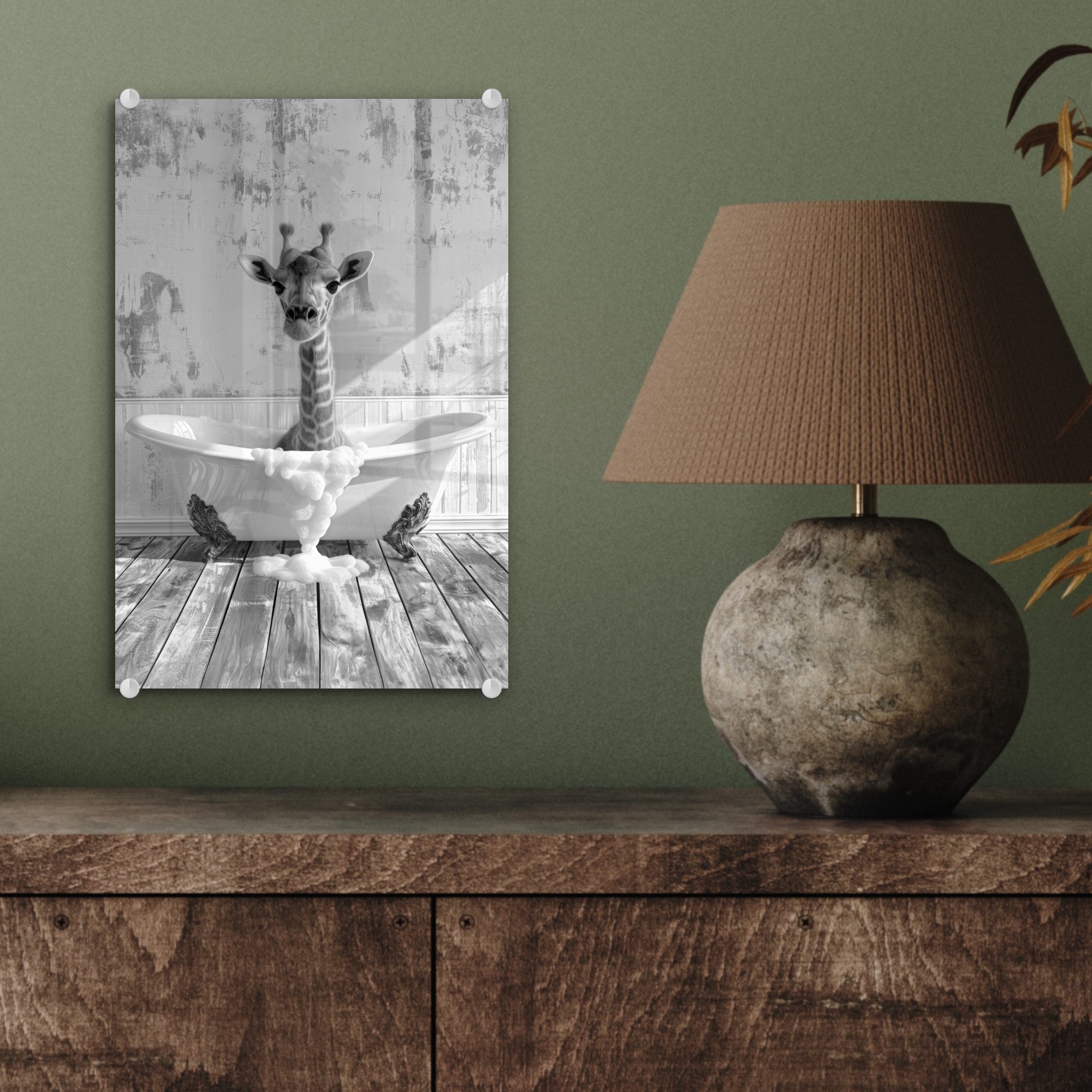 MuchoWow Acrylglasbild Giraffe - Tier - Badewanne - Vintage - Schwarz - Weiß, Inkl. Aufhängung, Acrylglasbilder Badezimmer, Toilette Bilder auf Glas, 20x30 cm – Bild 4 von 5