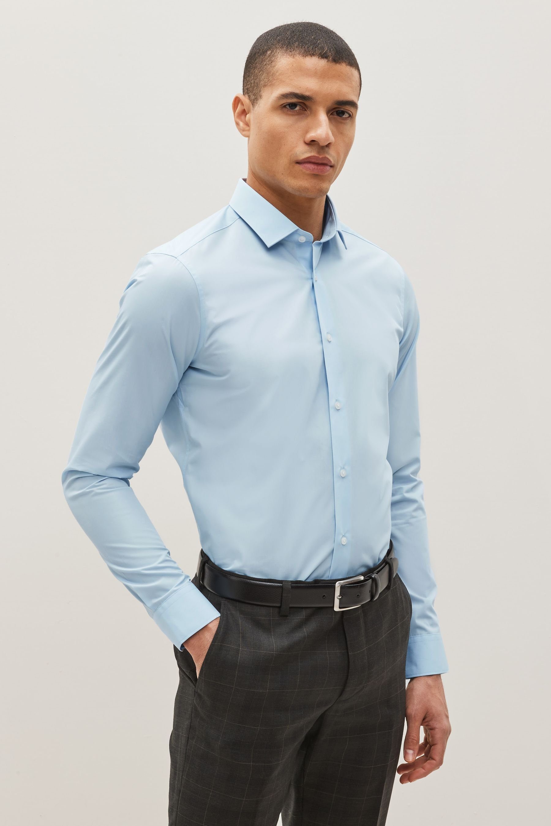 Langarmhemd Pflegeleichtes Skinny Fit Hemd, Sportmanschetten