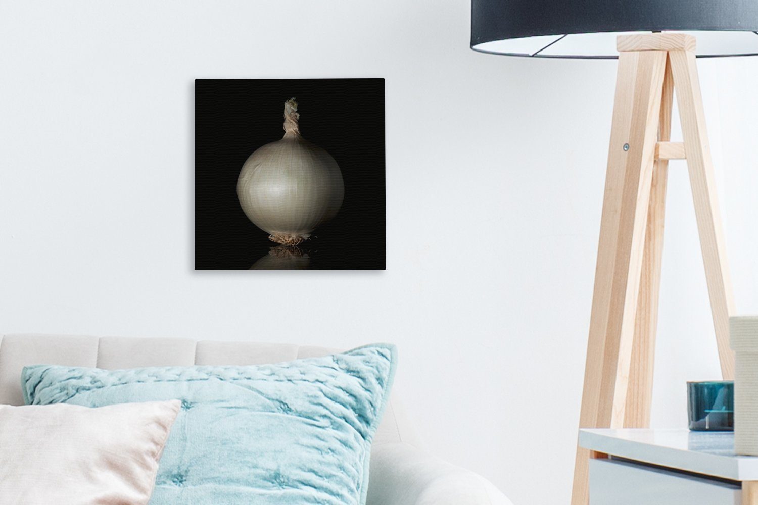 Zwiebel Schlafzimmer reflektierenden Hintergrund, einem (1 Einsame Leinwandbild schwarzen St), für auf weiße Bilder OneMillionCanvasses® Wohnzimmer Leinwand