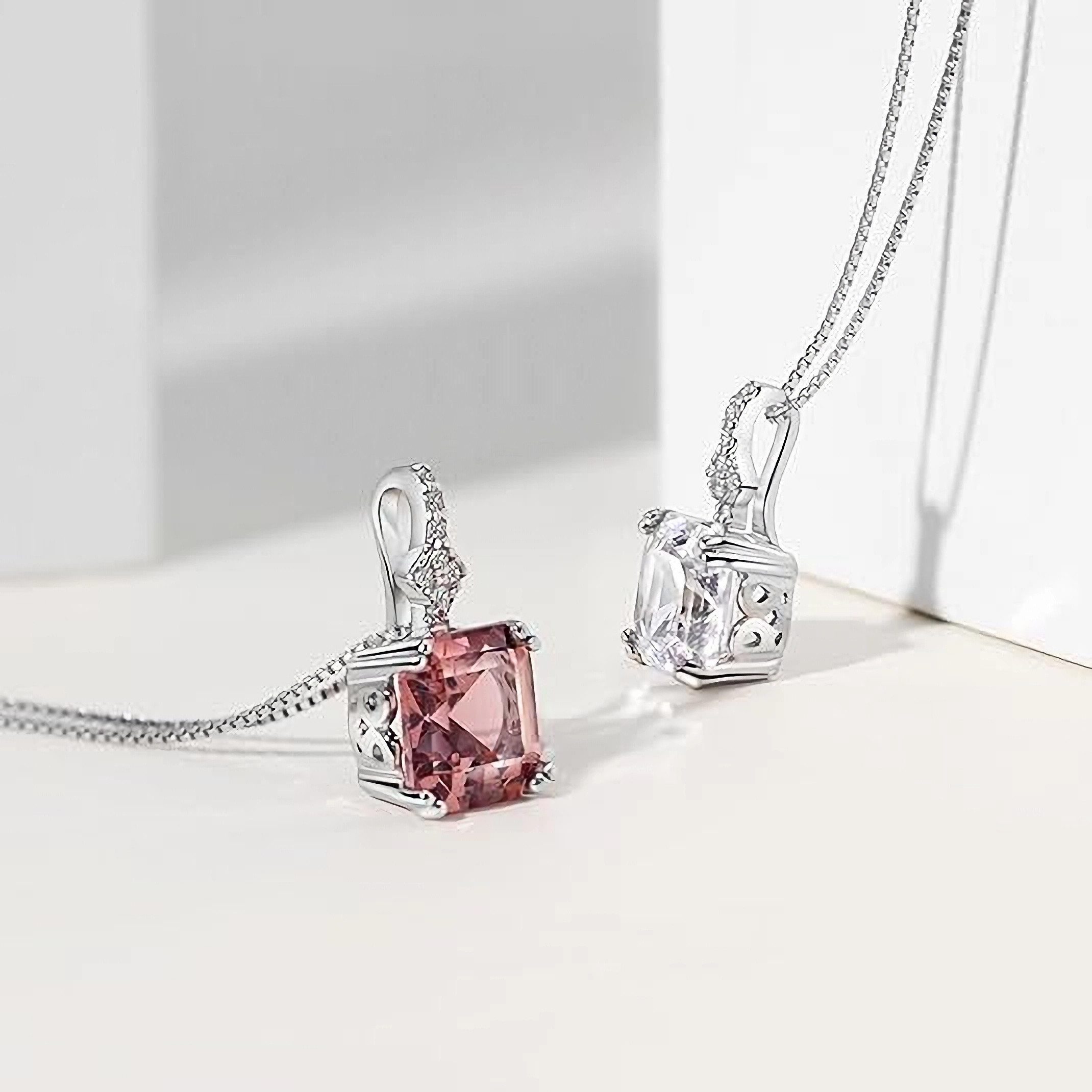 Jumpeak Fußkette mit Anhänger 2 Karat Ascher Schnitt Lab Diamant Halskette, 14K Gold (585 Gold), D Vs1 2EX mit IGI Zertifikat, Exklusiver Luxus-Schmuck für Damen