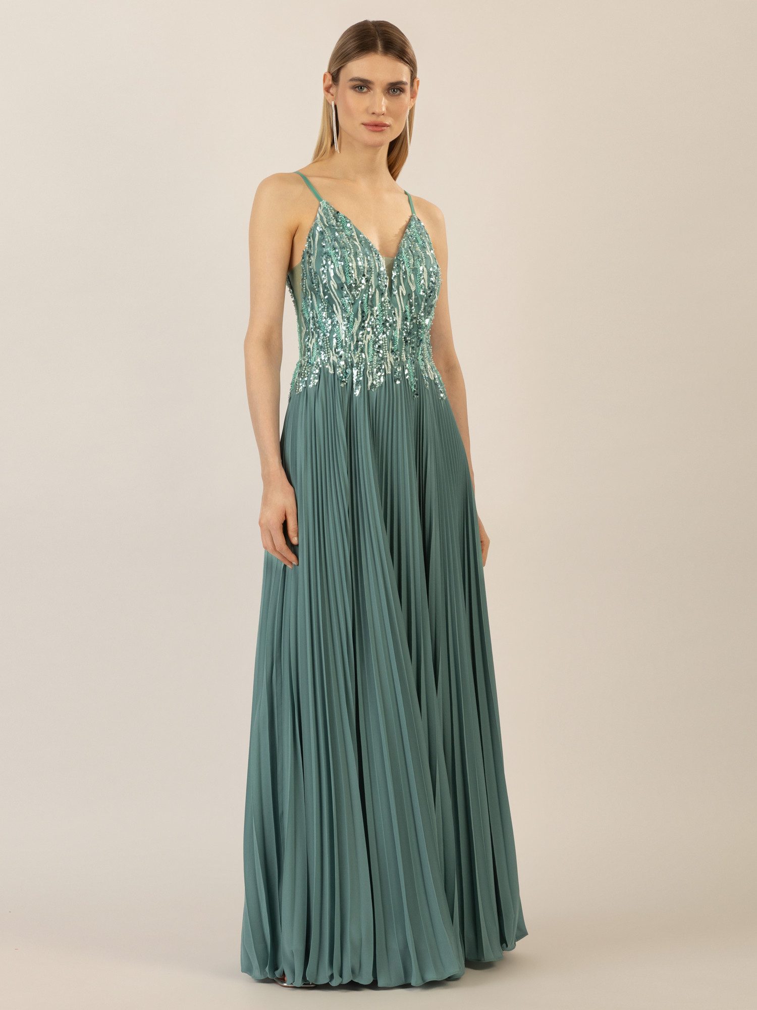 Apart Abendkleid mit Chiffon und aufwendiger günstig online kaufen