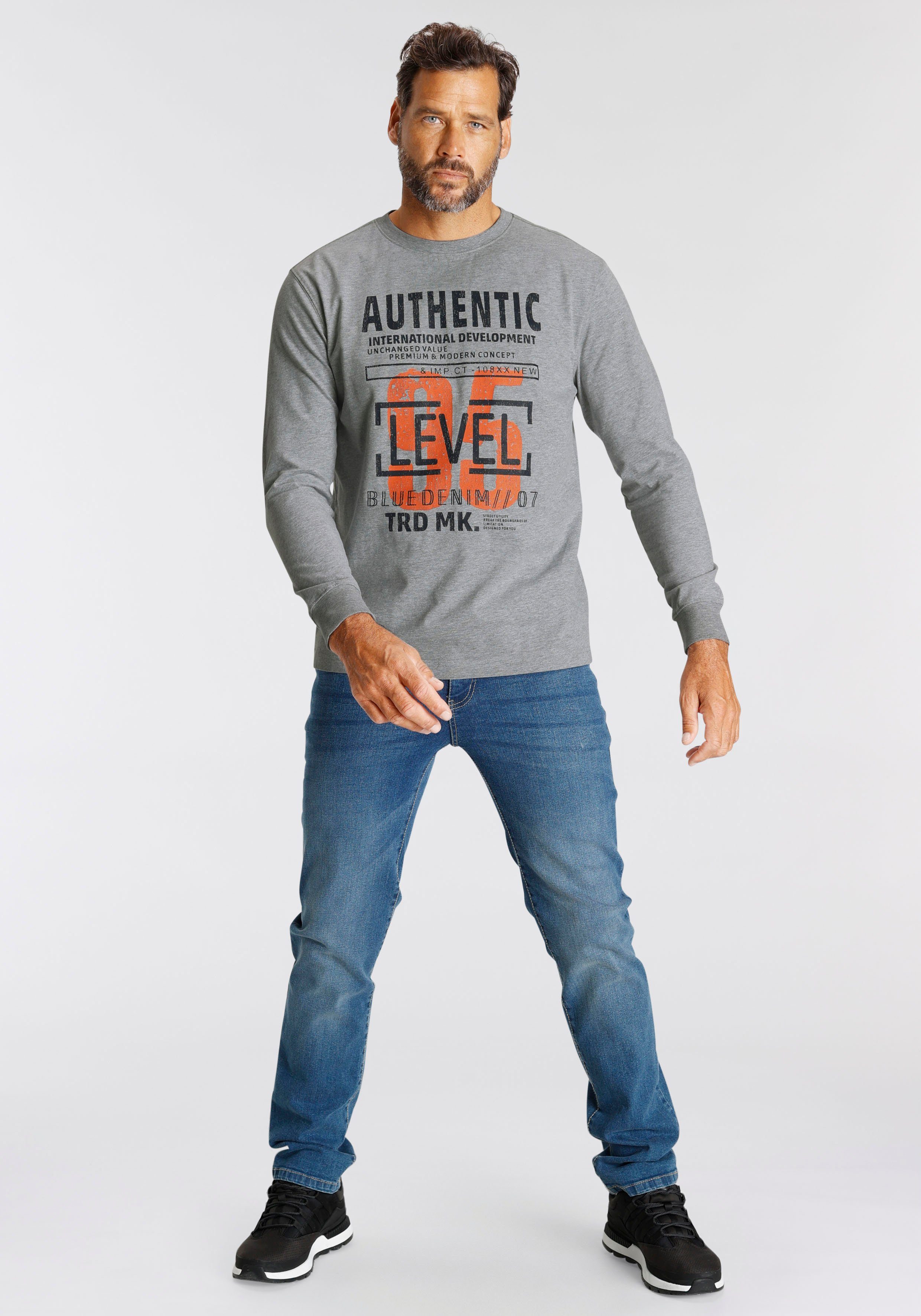 Man's World Langarmshirt neue Farbe! Langarm, bedruckt, aus Baumwolle und Viskose, mit Rippbündchen – Bild 5 von 5