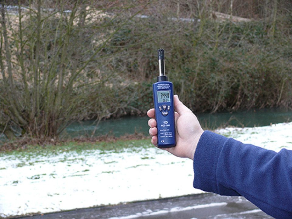 PCE Instruments Feuchtigkeitsmesser Feuchtemessgerät im Taschenforma Hygrometer PCE-555, (1 Stück), schnelle Reaktionszeit, hohe Genauigkeit