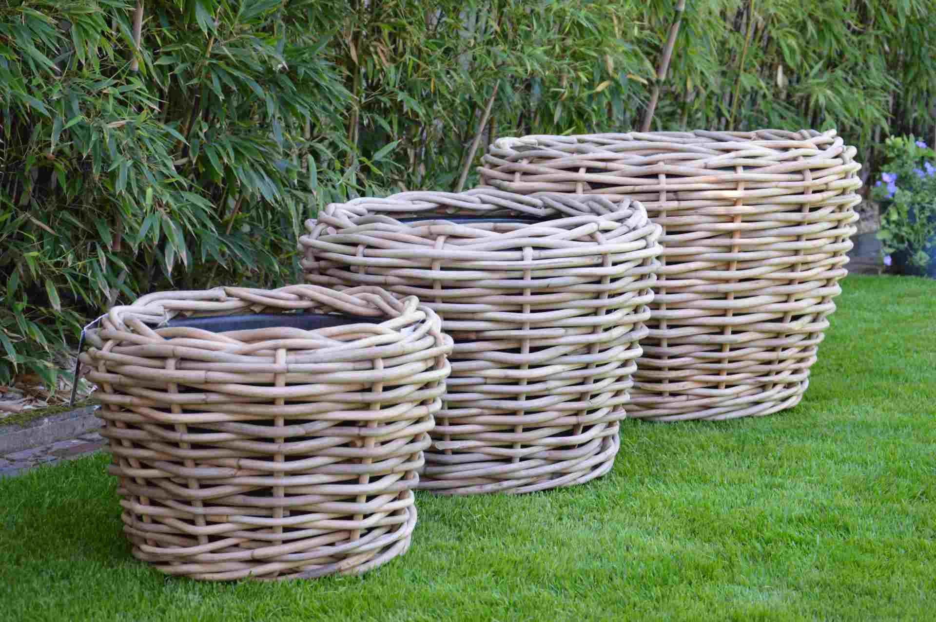 jankurtz Blumenkasten Pflanzenkorb Palau aus Naturrattan, Ø 57 cm, Innentopf aus Kunststoff mit Ablauflöchern, Ø 40 cm