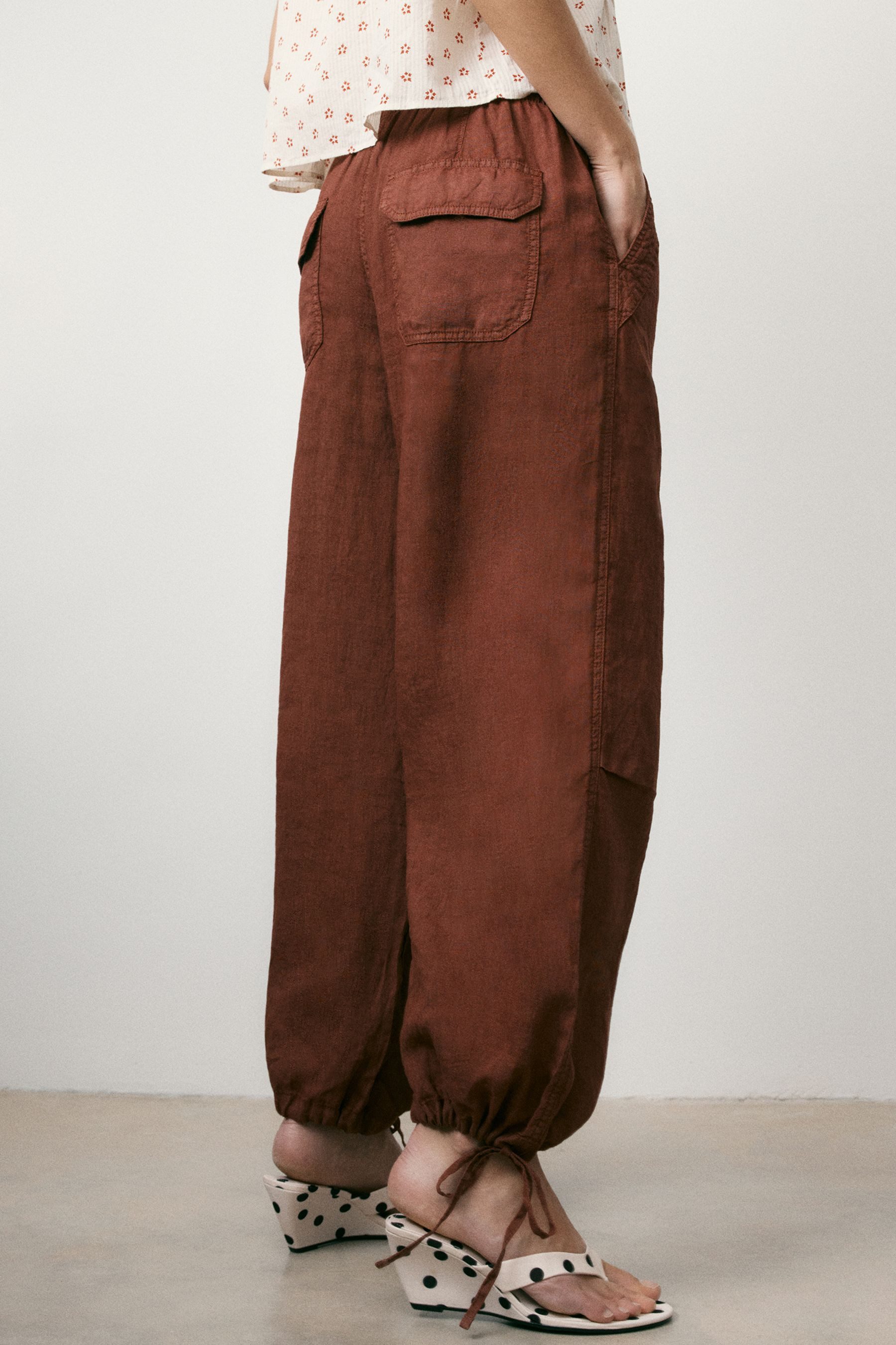 Bhoem Palazzohose BHOEM Hose mit weitem Bein und Bindedetail (1-tlg)