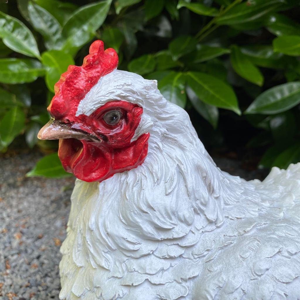 Aspinaworld Gartenfigur Huhn Figur weiß sitzend 19 cm – für Pflanzschale
