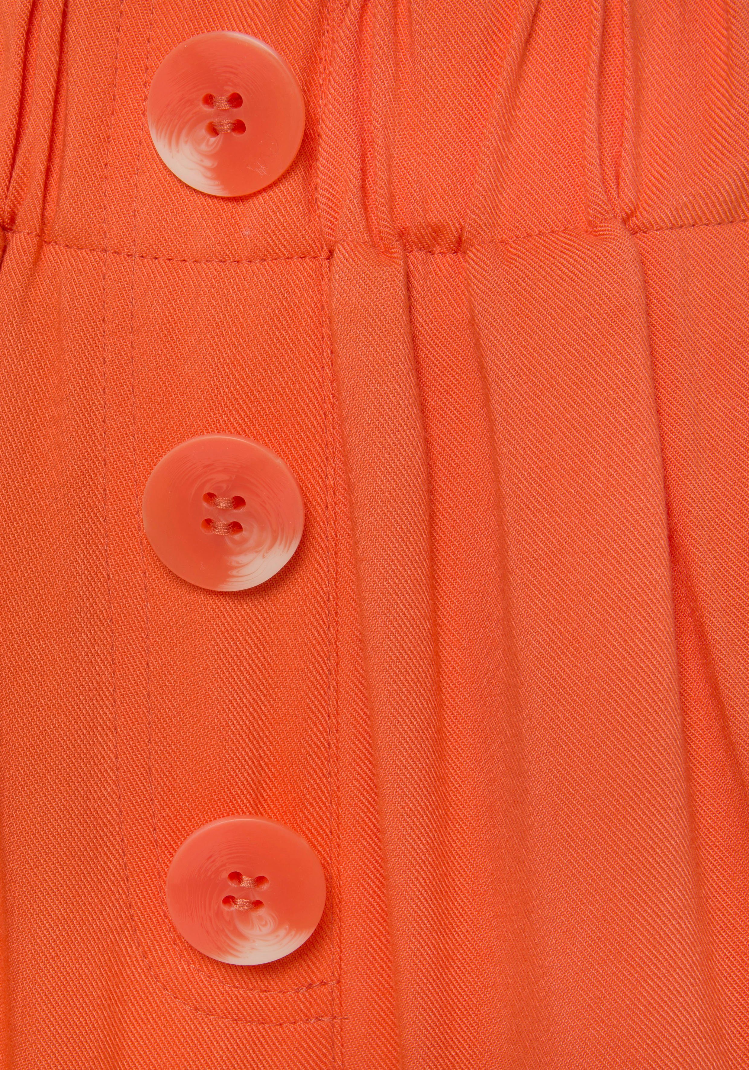 Elastikbund, und mit Stoffhose LASCANA orange Paperbag-Hose Zierknöpfen