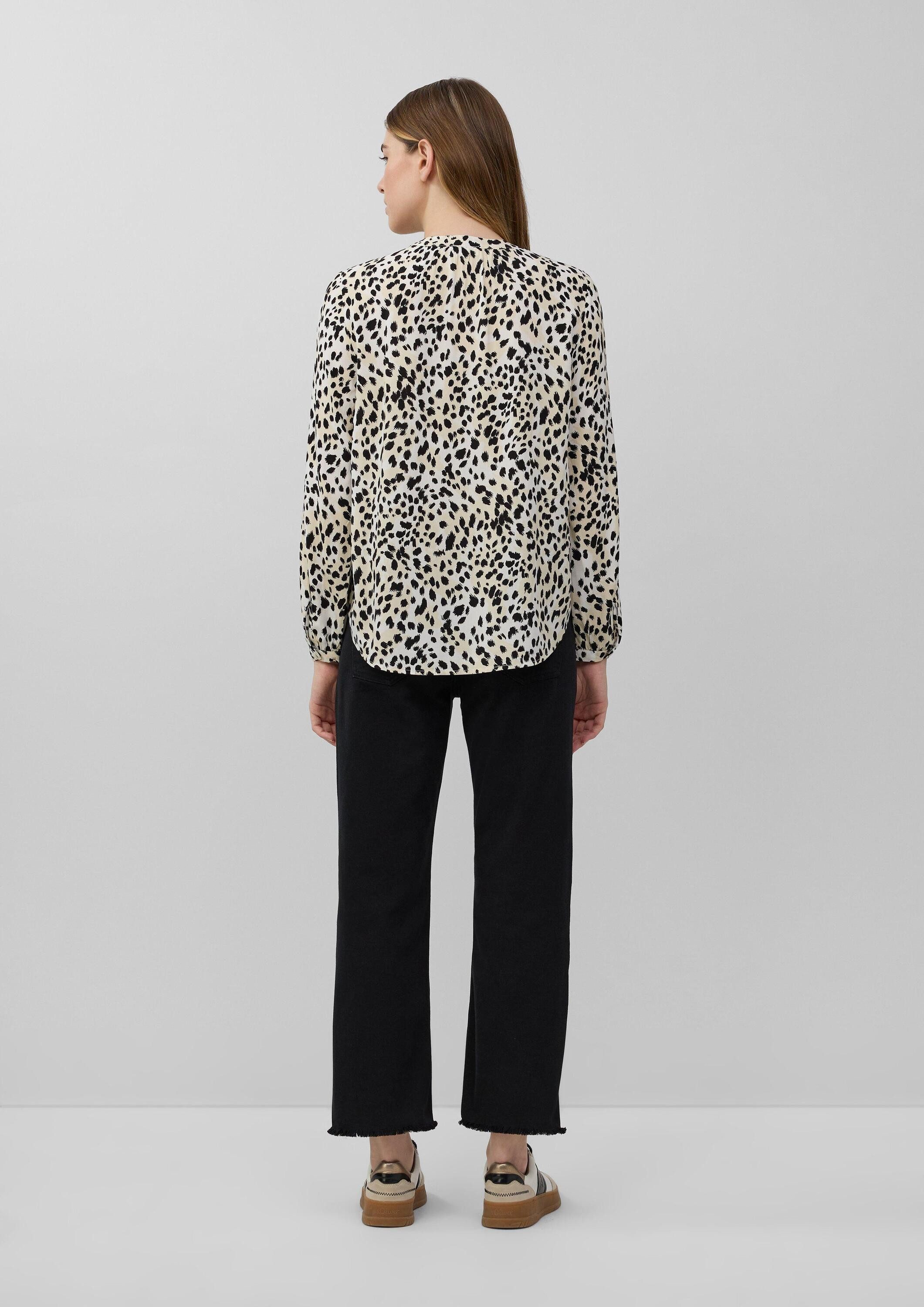 s.Oliver Langarmbluse Bluse Tunikabluse aus Viskosemix mit All-over-Print