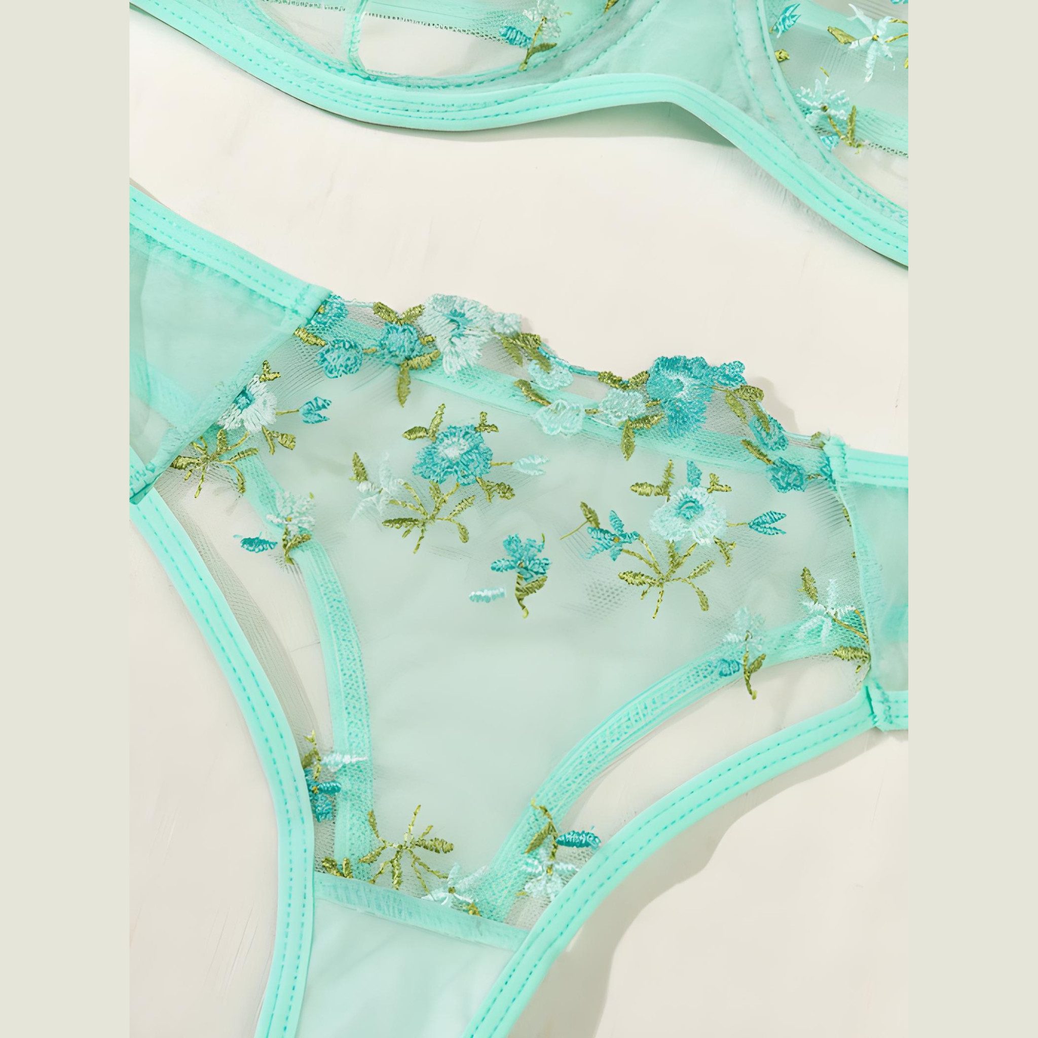 NEXORA Tanga String Tanga BH Set, Lingerie Set, Dessous Set (Komplett-Set) Komplettes Set, BH & Hose, Träger verstellbar