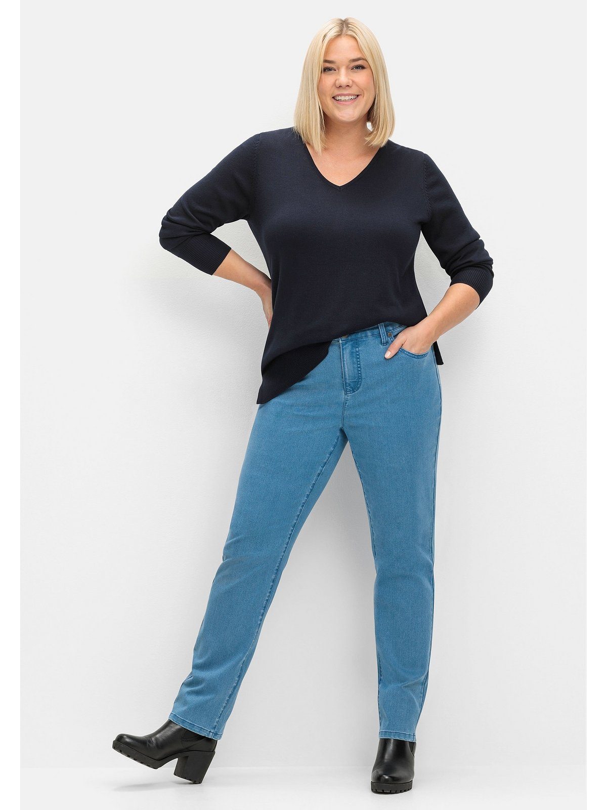 V-Ausschnitt-Pullover Größen tiefblau leichtem Sheego aus Große Feinstrick