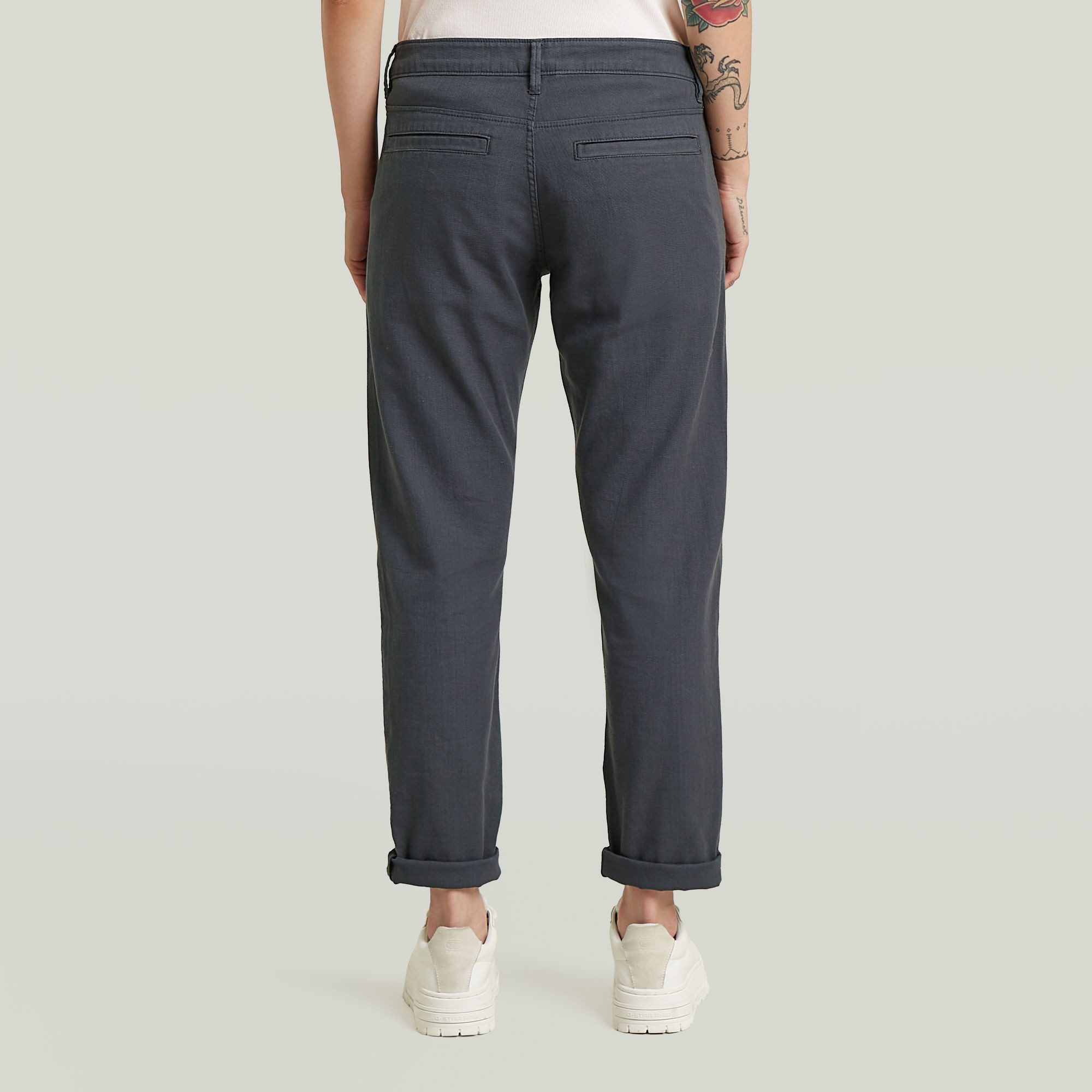 G-STAR Chinohose Kate Chino Boyfriend mit Relaxed Fit an Hüfte und Oberschenkeln