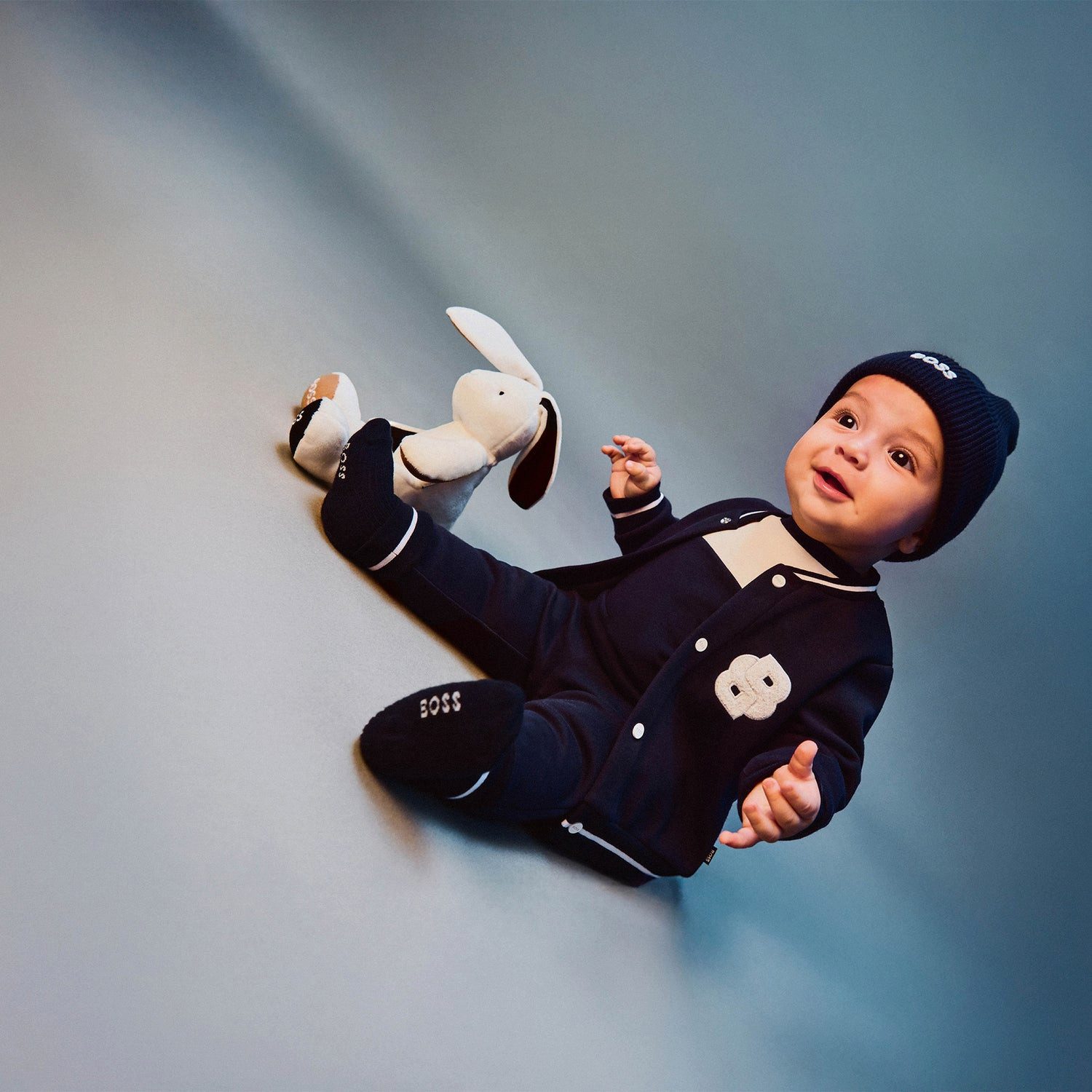 Boss Kidswear Neugeborenen-Geschenkset BOSS Kidswear Baby 3-teiliges Set Marineblau & Weiß (3-tlg)