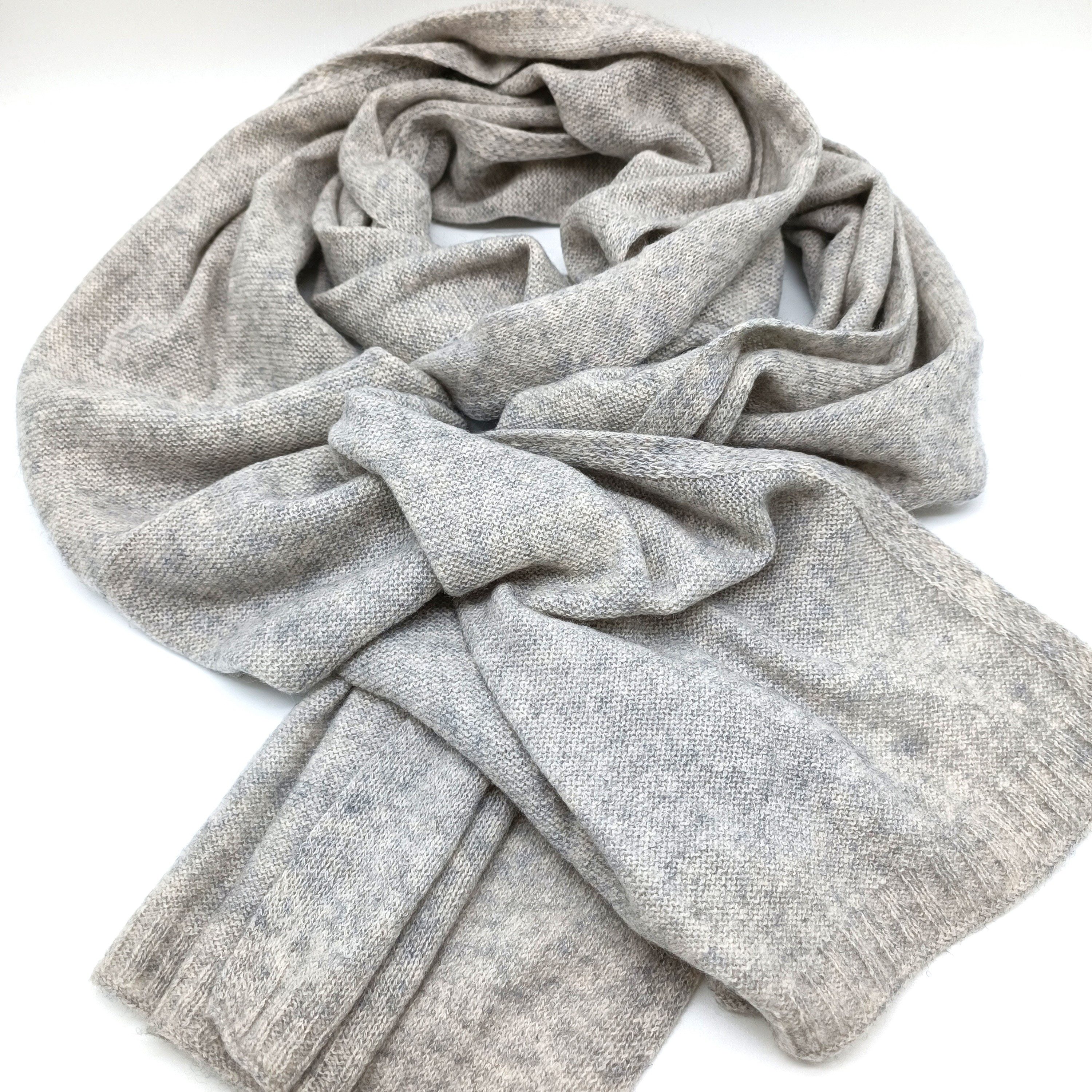 Zwillingsherz Strickmütze CashmereSchal hellgrau