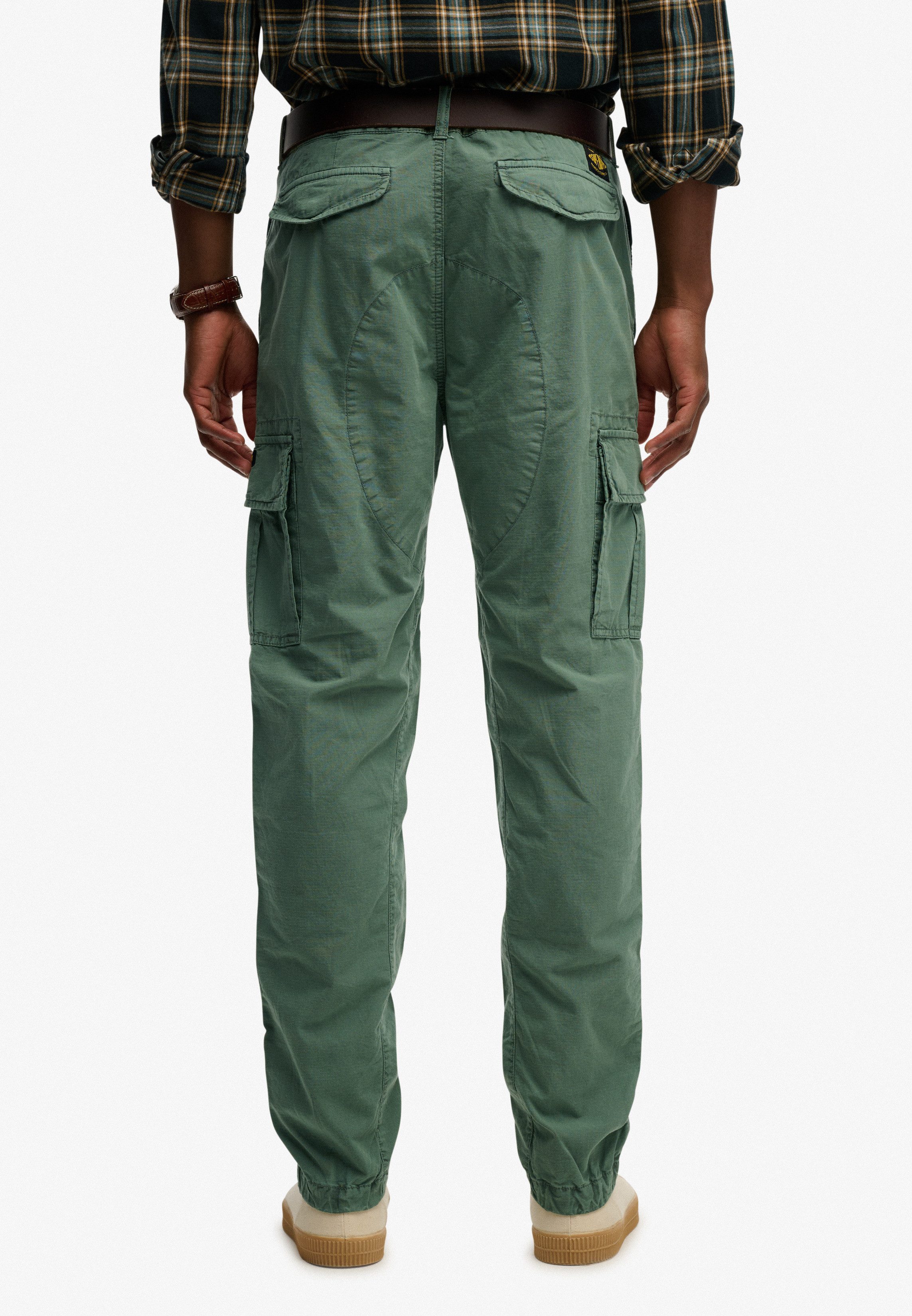 Superdry Cargohose RIPSTOP LIGHT CARGO PANT Regular Fit, knöchellange Schnittform, mit Reißverschluss