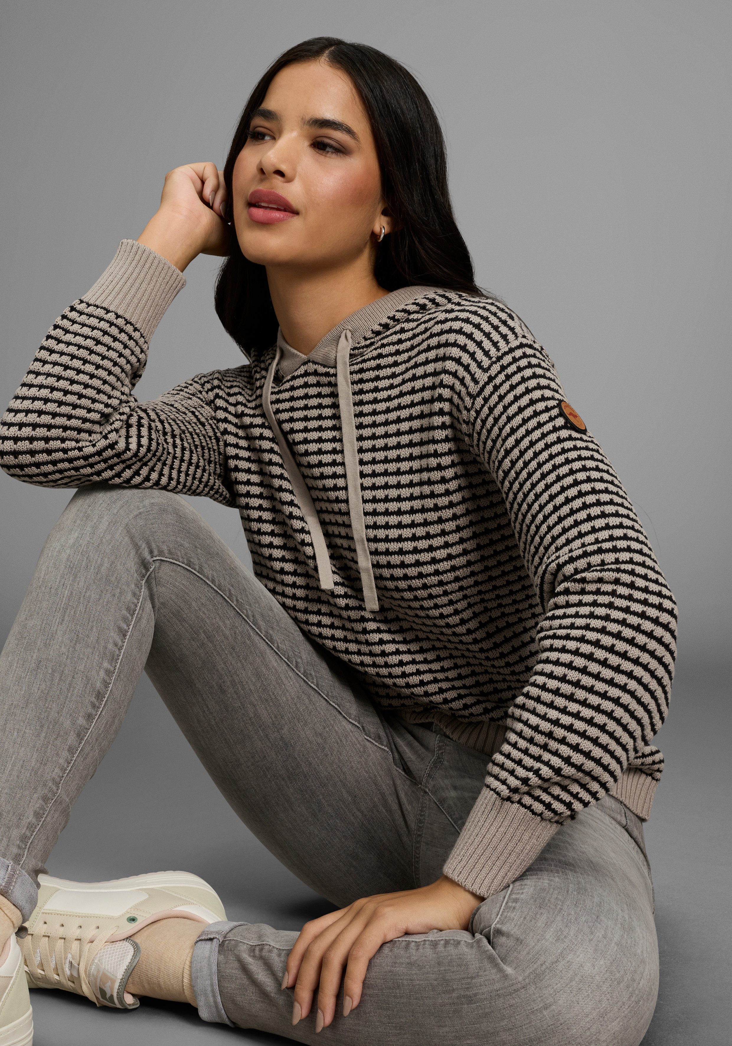 KangaROOS Strickpullover weit geschnitten mit Kapuze günstig online kaufen