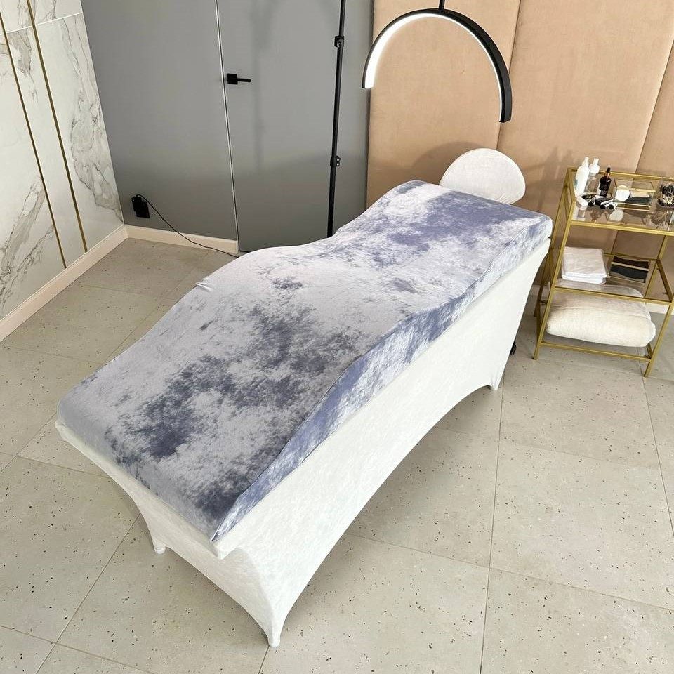 STM Company Massageliege Wellen-Matratze (Curved Lash Topper) mit Memory Schaum (180x60 cm / 190x70 cm, Mit Veloursbezug), ohne Kosmetikliege, ideal für Wimpernverlängerungen, PMU