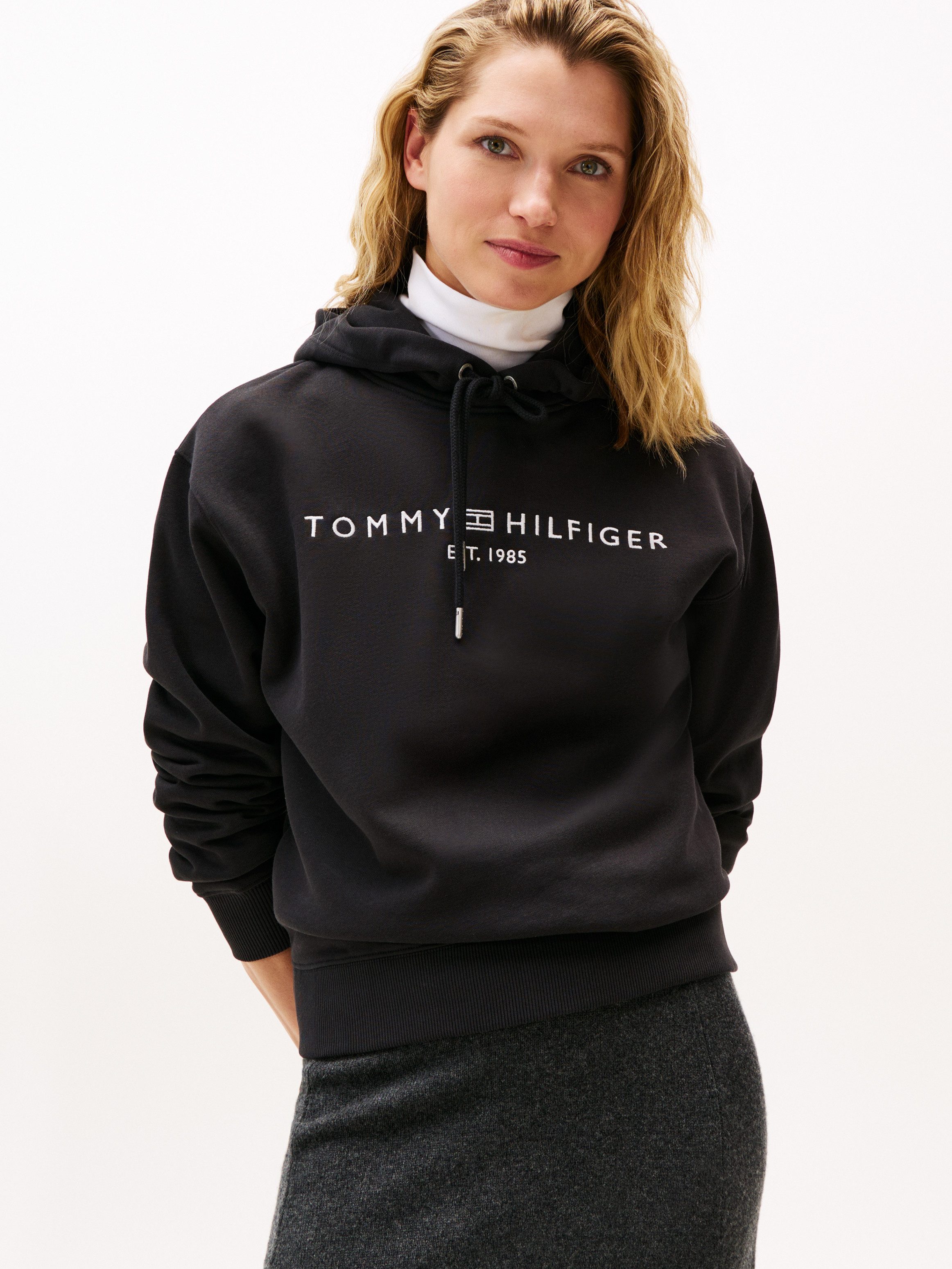 Tommy Hilfiger Kapuzensweatshirt MDRN REG CORP LOGO HOODIE mit gesticktem L günstig online kaufen