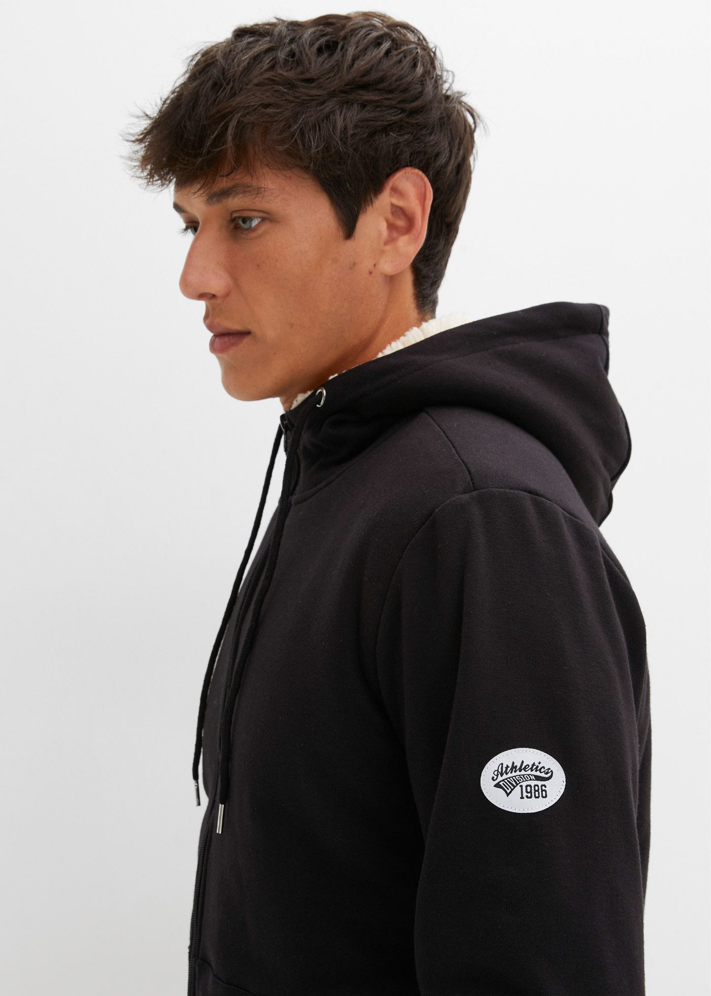 bonprix Kapuzensweatjacke mit Kapuze, mit Kuschel-Fleece-Futter, aus Baumwolle und Polyester – Bild 4 von 5