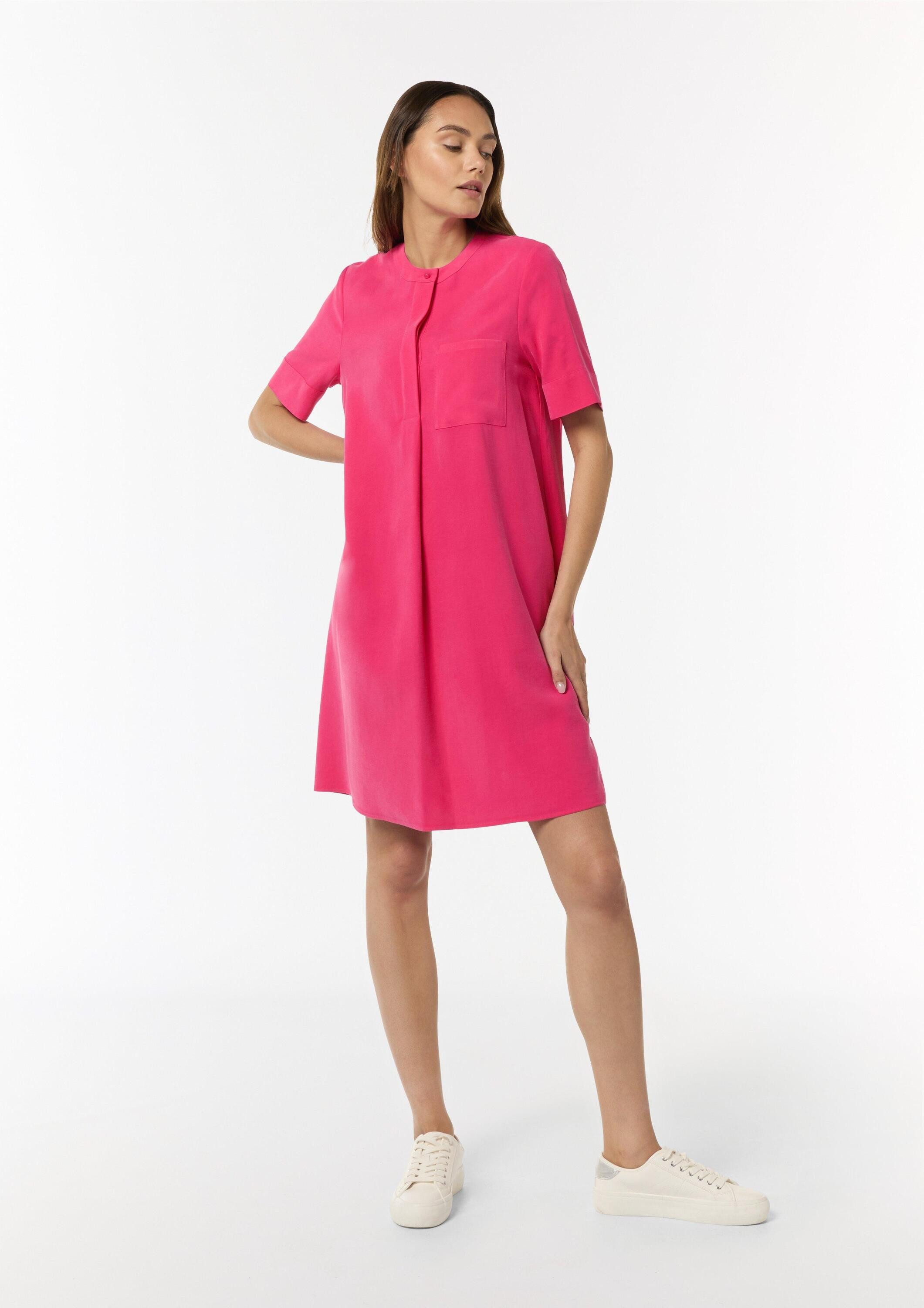 comma Minikleid Kleid Ausgestelltes T-Shirt-Kleid mit Stickerei günstig online kaufen