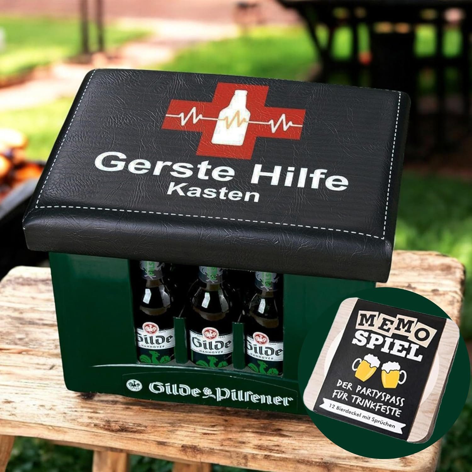 Cult at Home Hocker GERSTE HILFE - Sitzauflage + Bierdeckel Memospiel - für Bierkiste (1xSitzauflage für Bierkiste, Auflage - Bierkasten), Bierkiste Bierkasten Sitzkissen Kissen mit Bier Männergeschenk