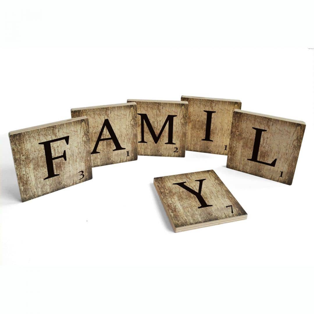 K&L Wall Art Deko-Buchstaben Vintage Scrabble Schild 10cm 15cm 20cm FAMILY Holzbuchstabe, 9mm Birke Furnier Wandschild