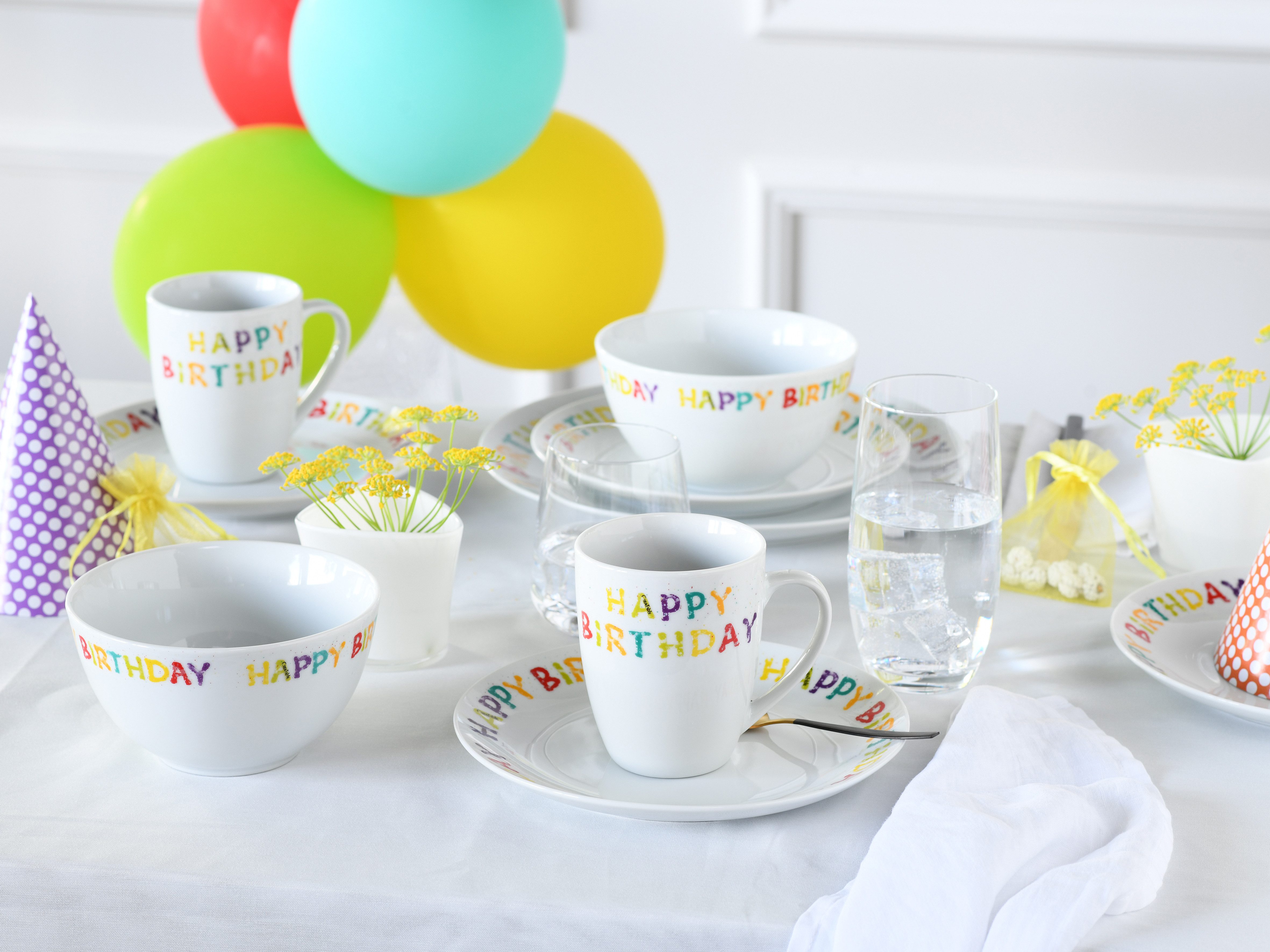 CreaTable Kombiservice Happy Birthday, Kombi-Service 10-tlg. (10-tlg), 2 Personen, Porzellan, Fröhliches buntes Geschirr, Für alle Geburtstagsfeierlichkeiten