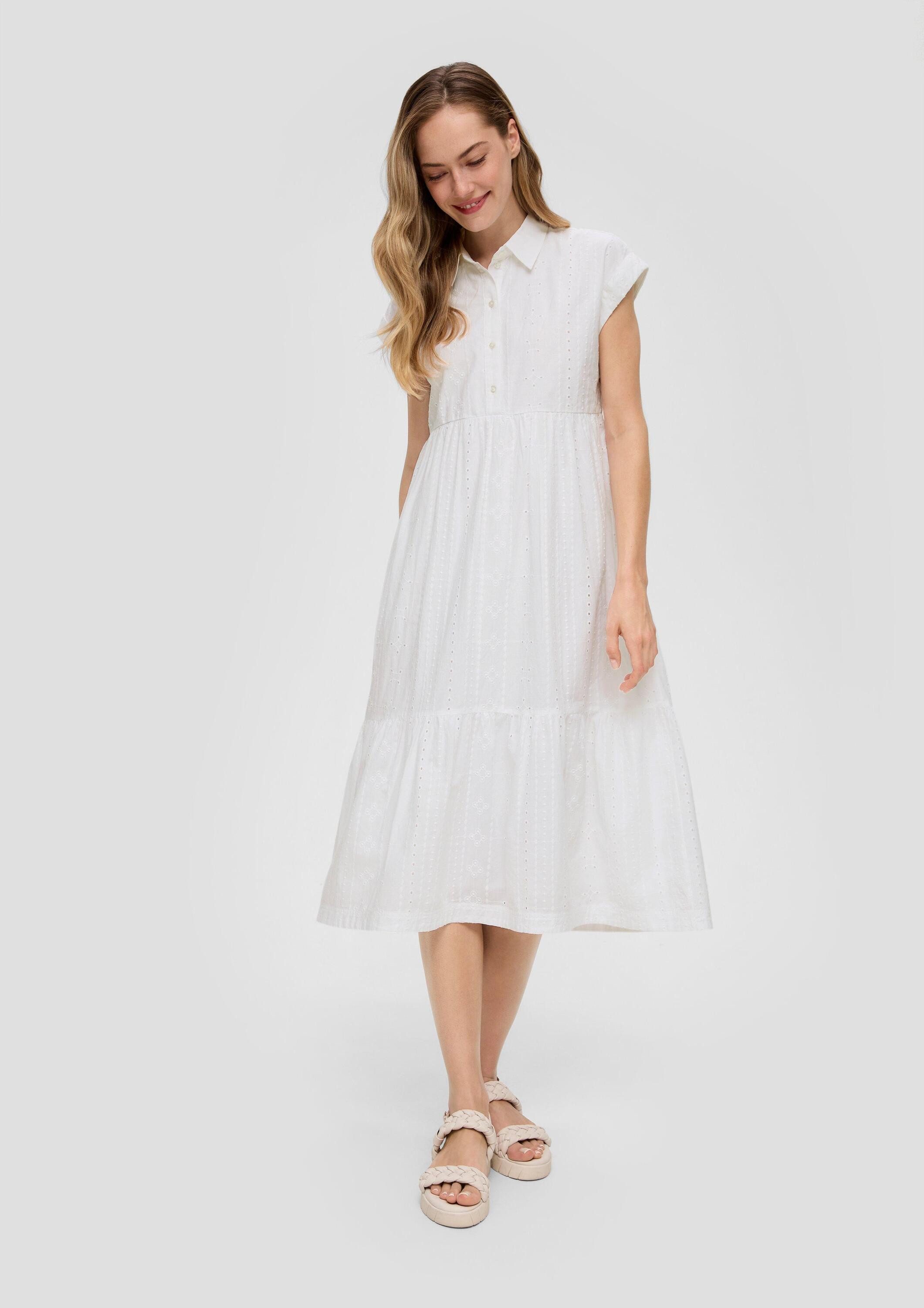 s.Oliver Midikleid Kleid Baumwollkleid mit All-over-Stickerei im Relaxed Fit