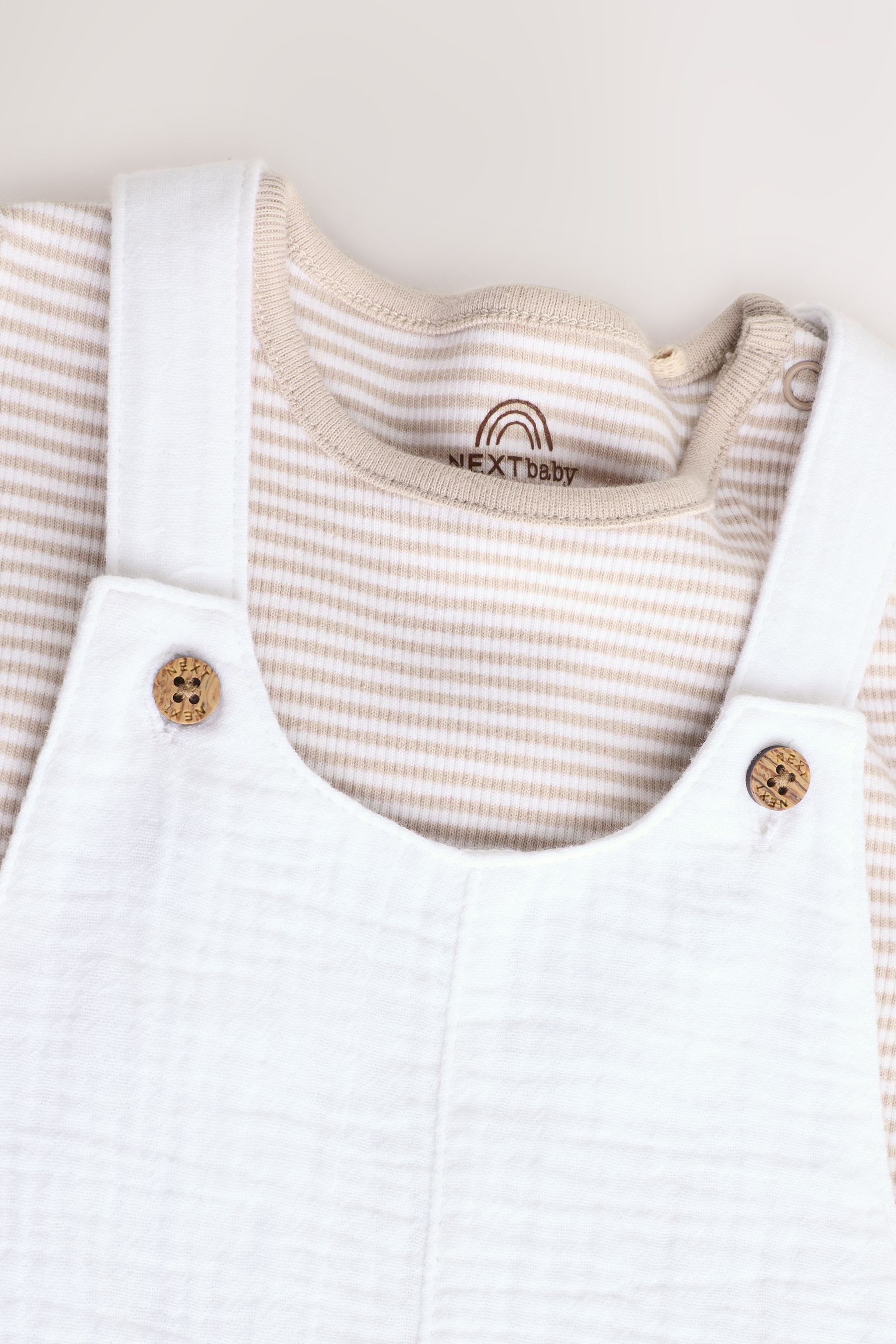 Next Latzhose Baby Latzhose und gestreifter Bodysuit im Set (2-tlg)